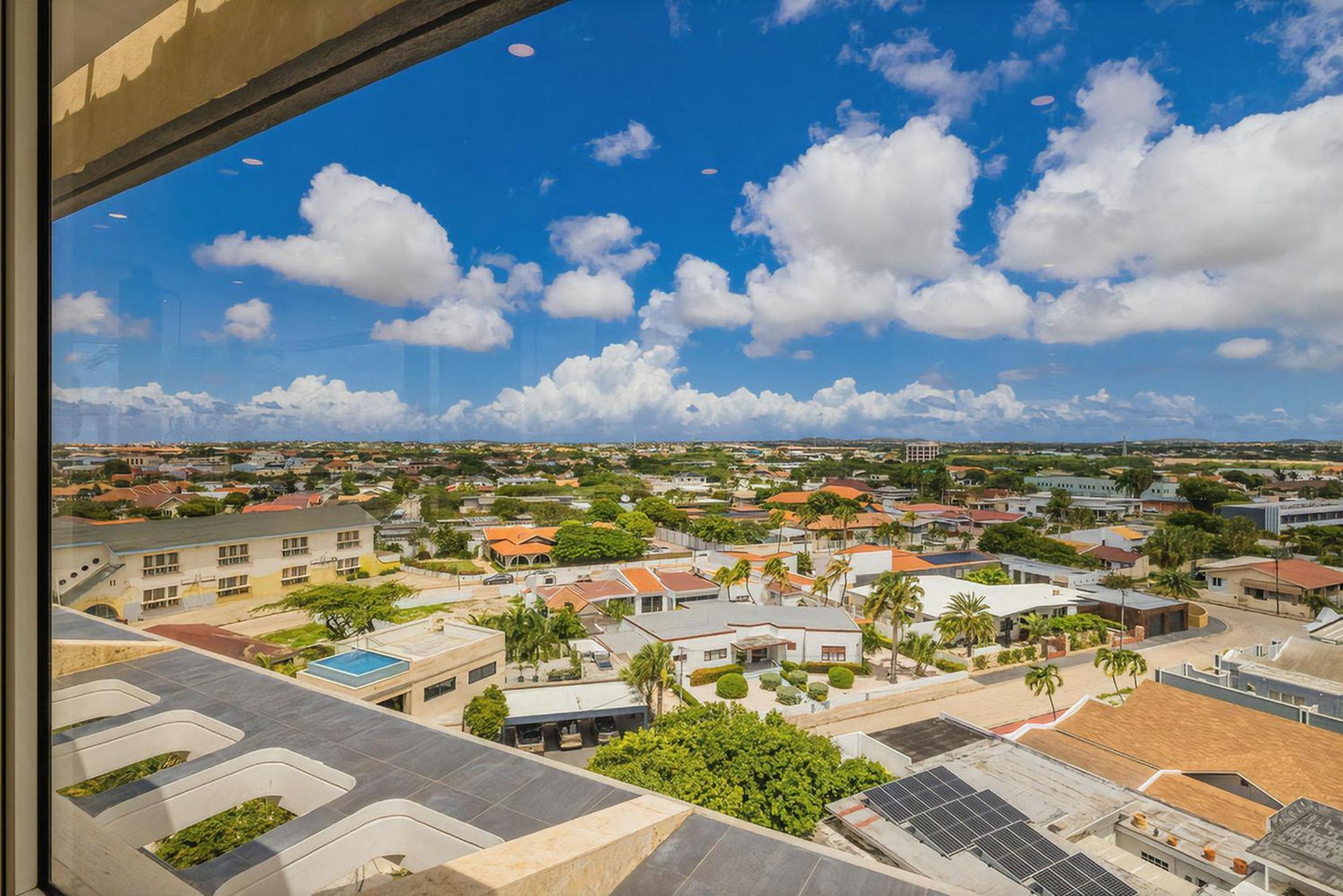 Coral 15: Oceanfront Penthouse With Private Pool And Theater *
