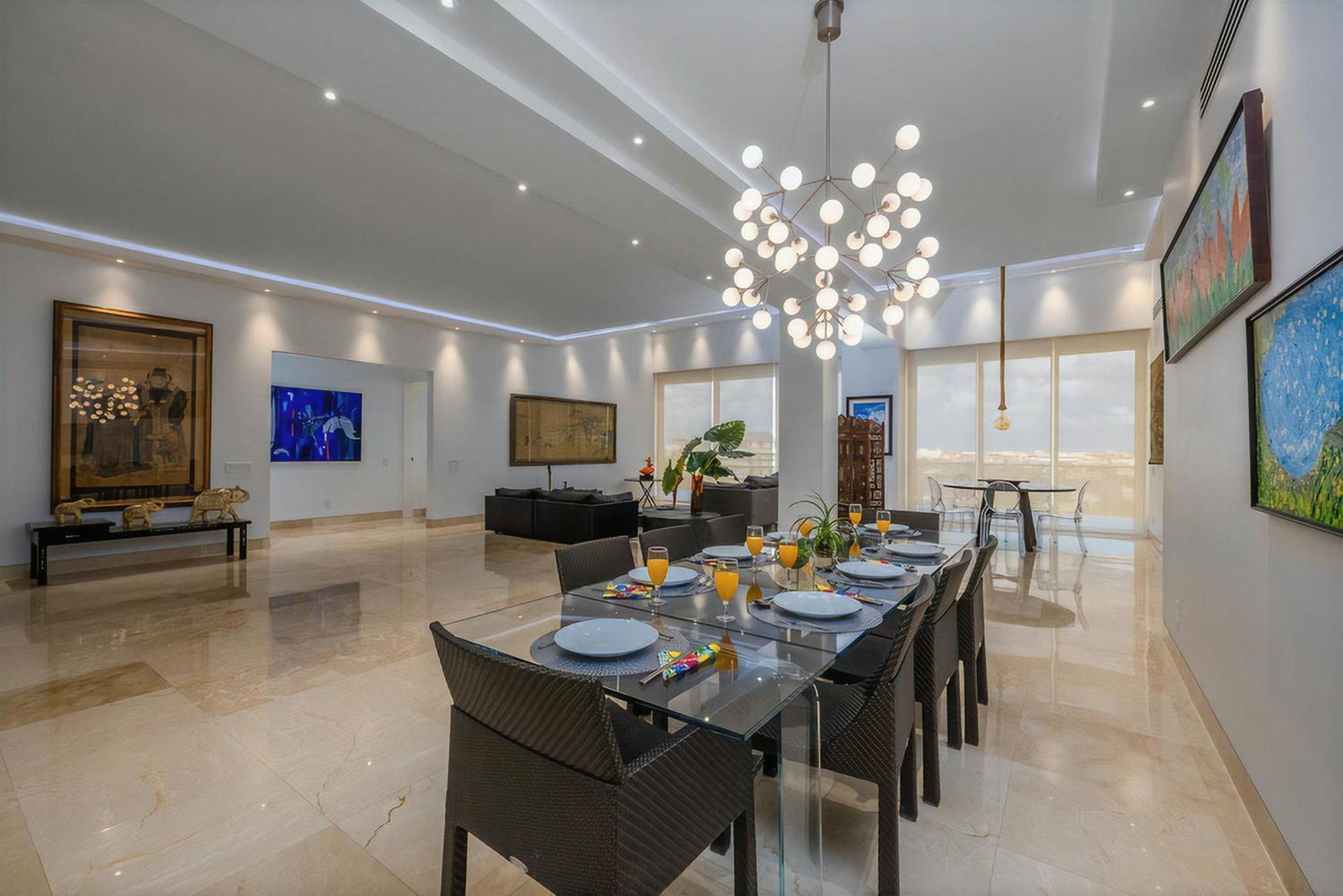 Apartment Coral 15: Oceanfront Penthouse With Private Pool And Theater