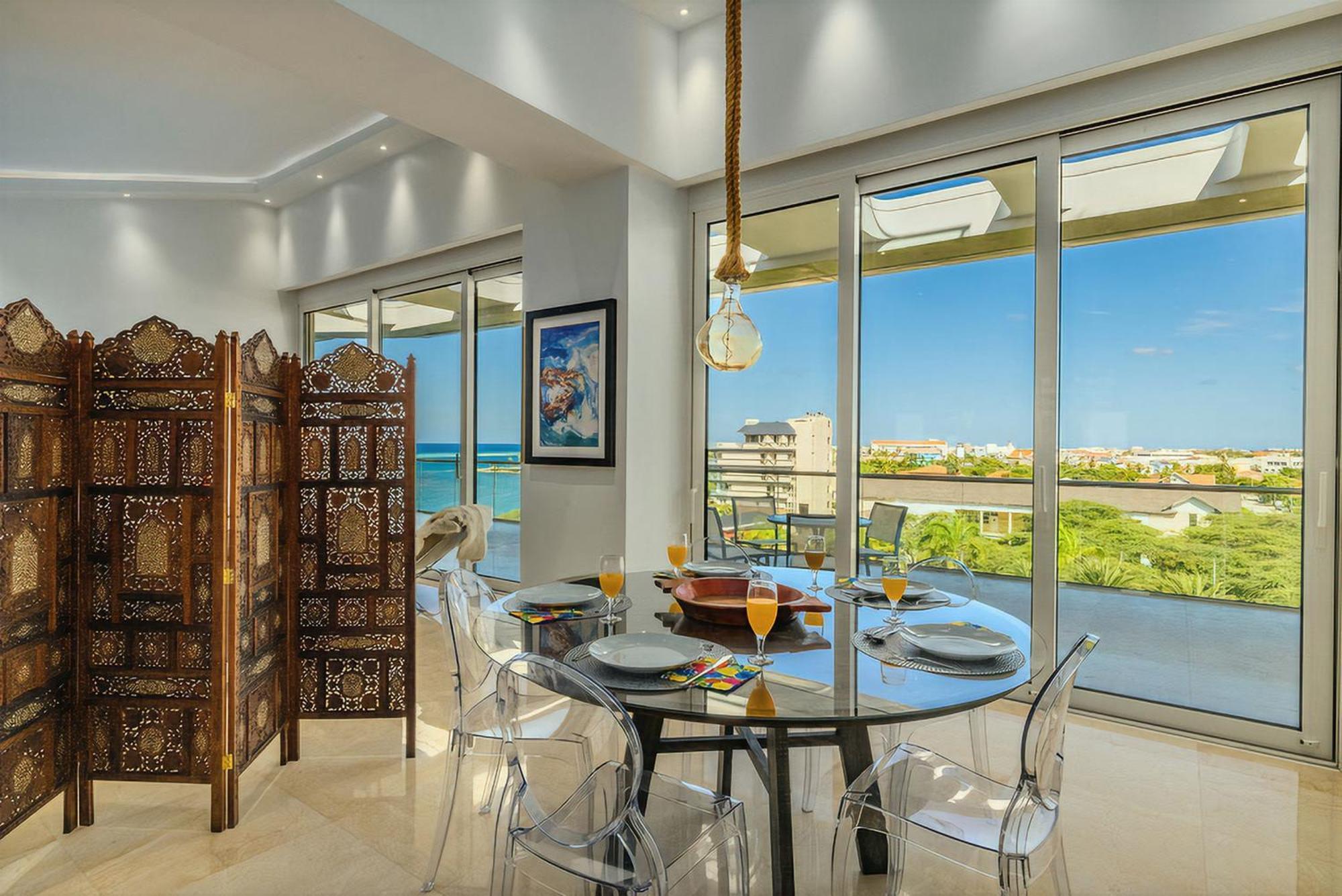 Coral 15: Oceanfront Penthouse With Private Pool And Theater Apartment Oranjestad