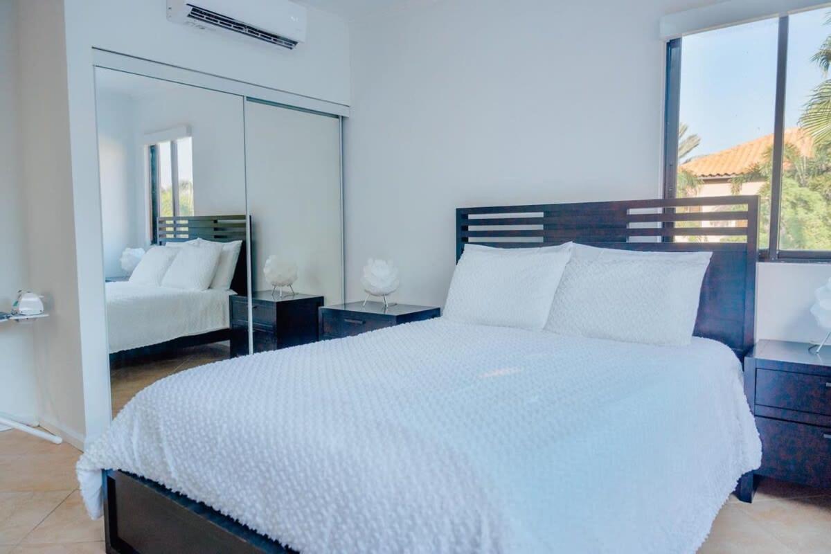 Holiday home Gold Coast Elegance With Private Pool *