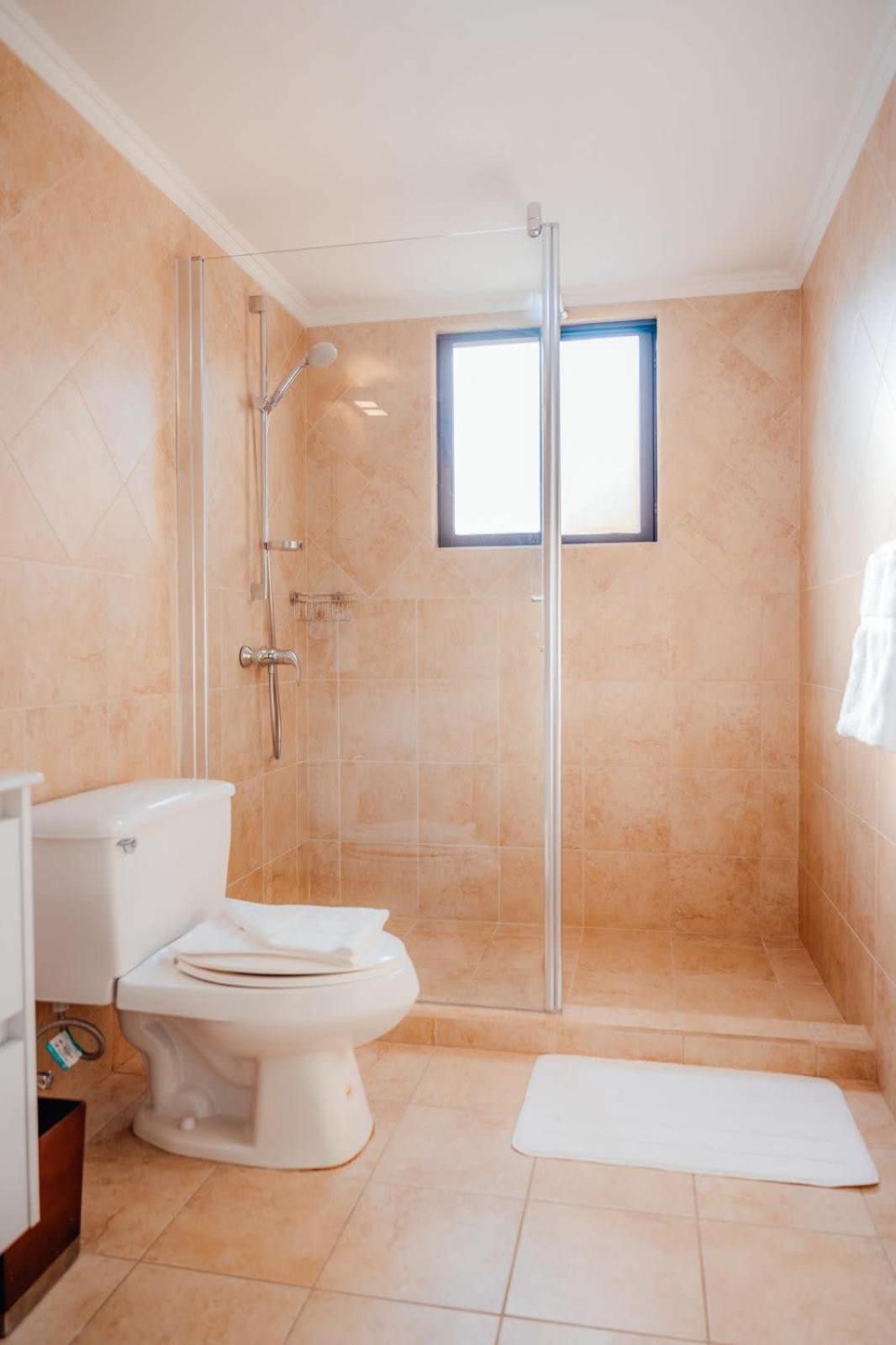 Gold Coast Elegance With Private Pool Holiday home *