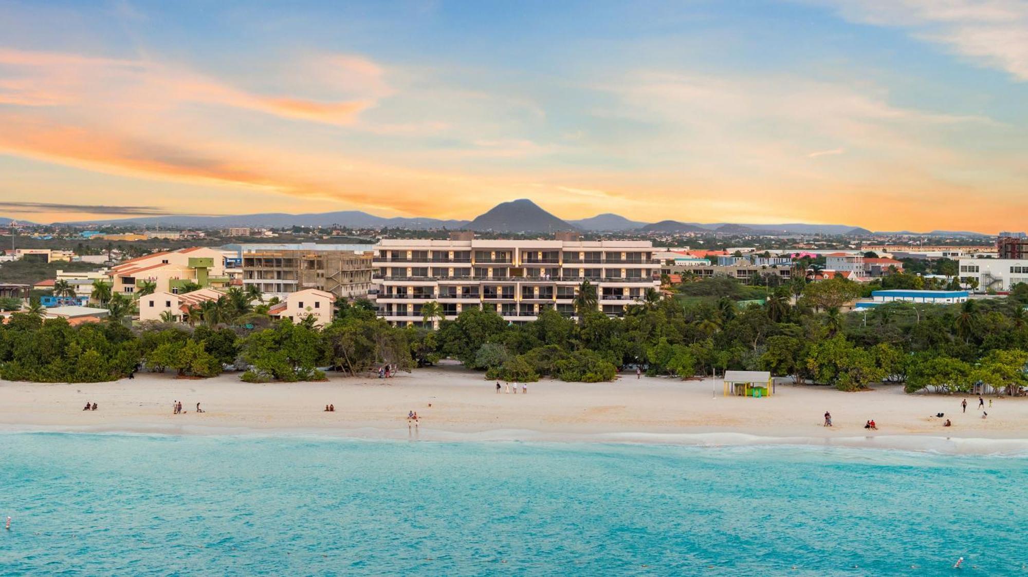 O Beachfront Residences, By Bocobay Aruba Apartment