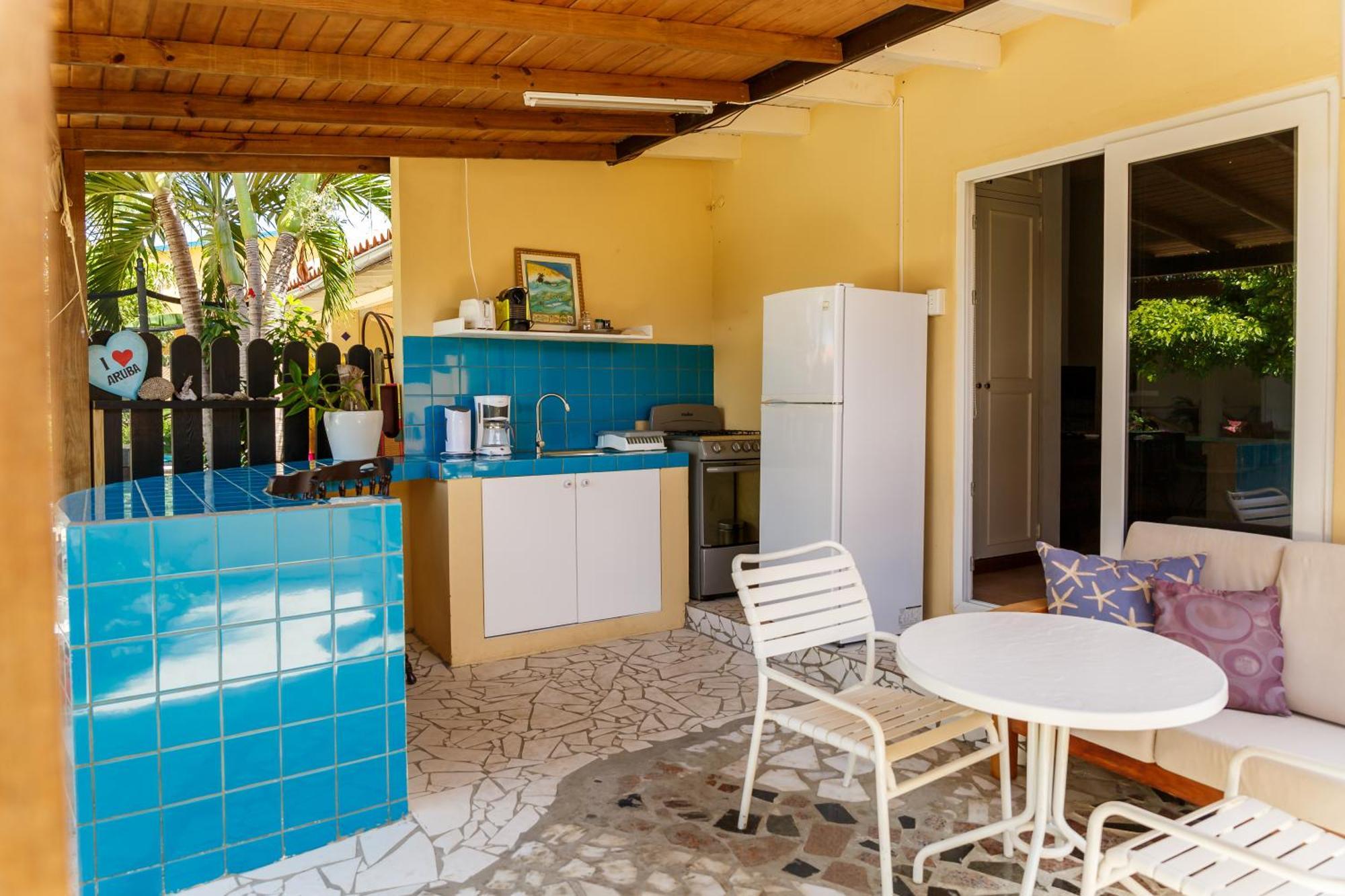 Apartment Casalina Garden 2 Blocks To Palm & Kitesurfing School *
