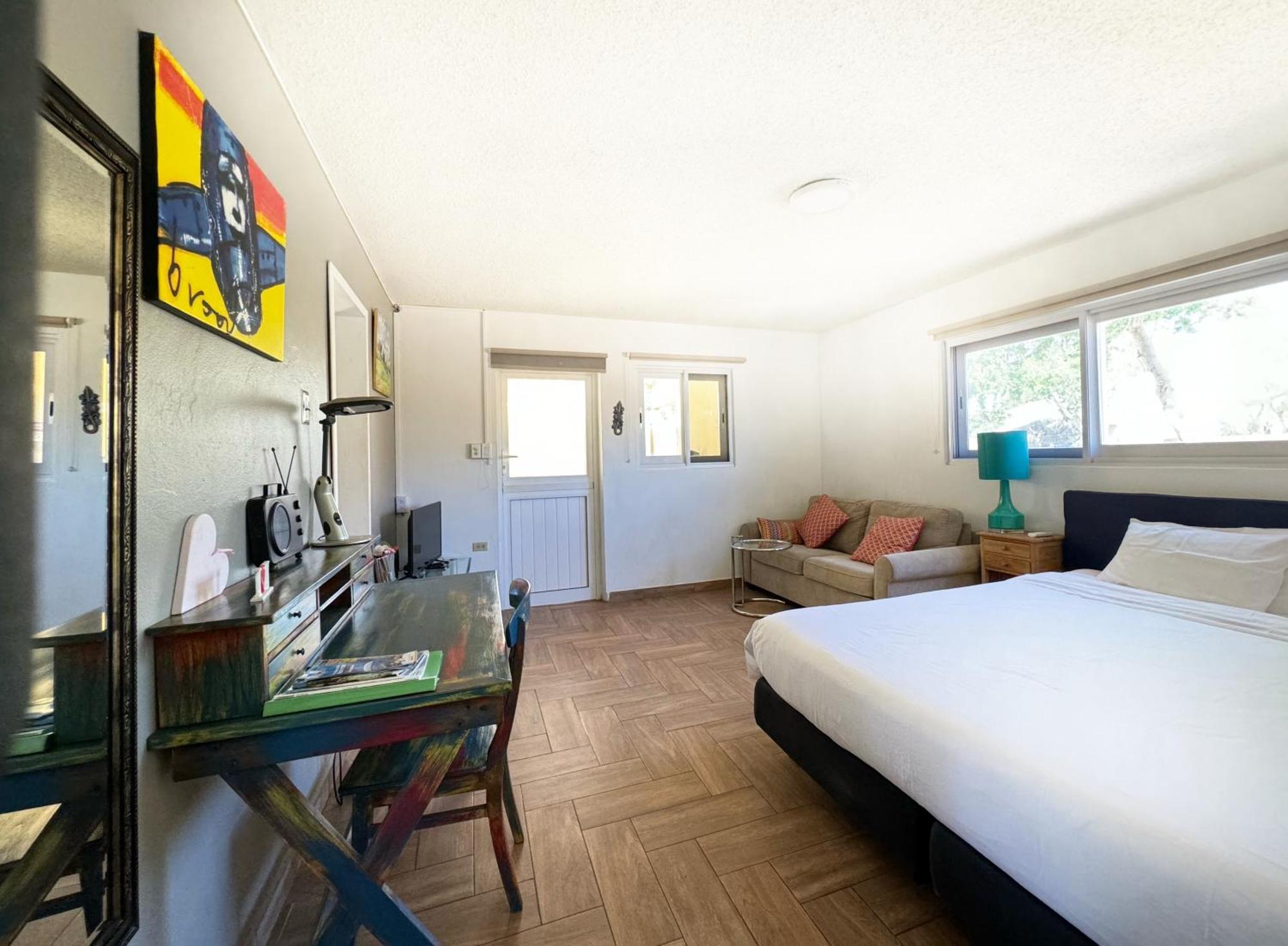 Apartment Casalina Garden 2 Blocks To Palm & Kitesurfing School Palm Beach