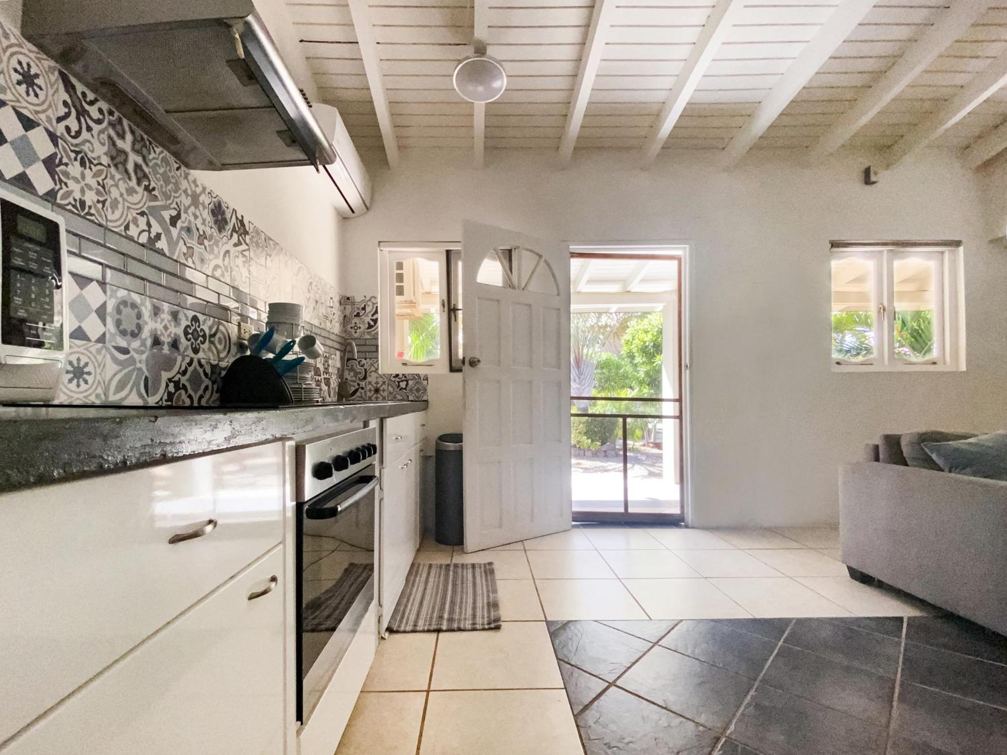 Casalina Garden 2 Blocks To Palm & Kitesurfing School Apartment Palm Beach