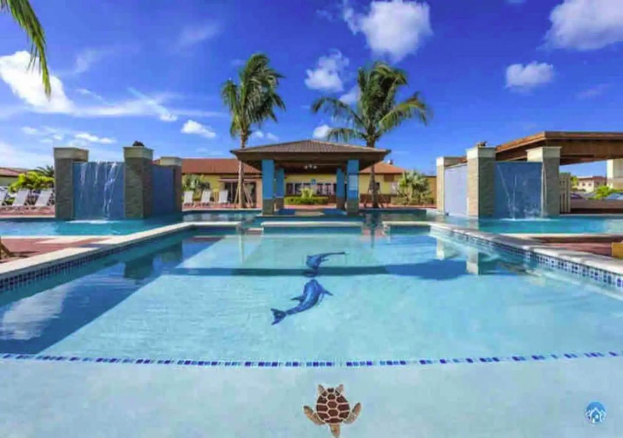 Zen Gardens Apartment, 350 Yards From Eagle Beach! Apartment *