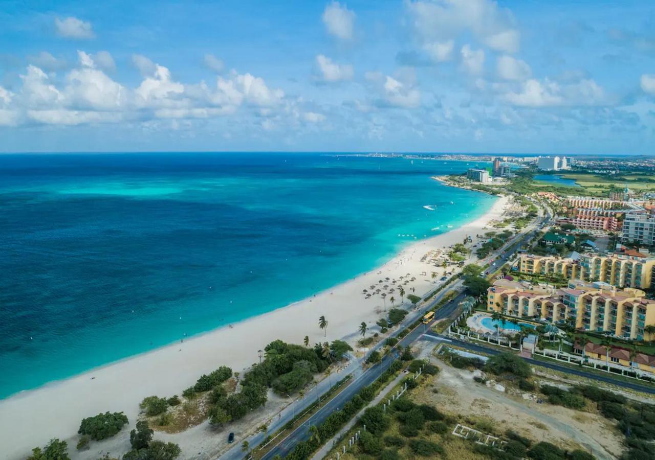Zen Gardens Apartment, 350 Yards From Eagle Beach! Apartment *