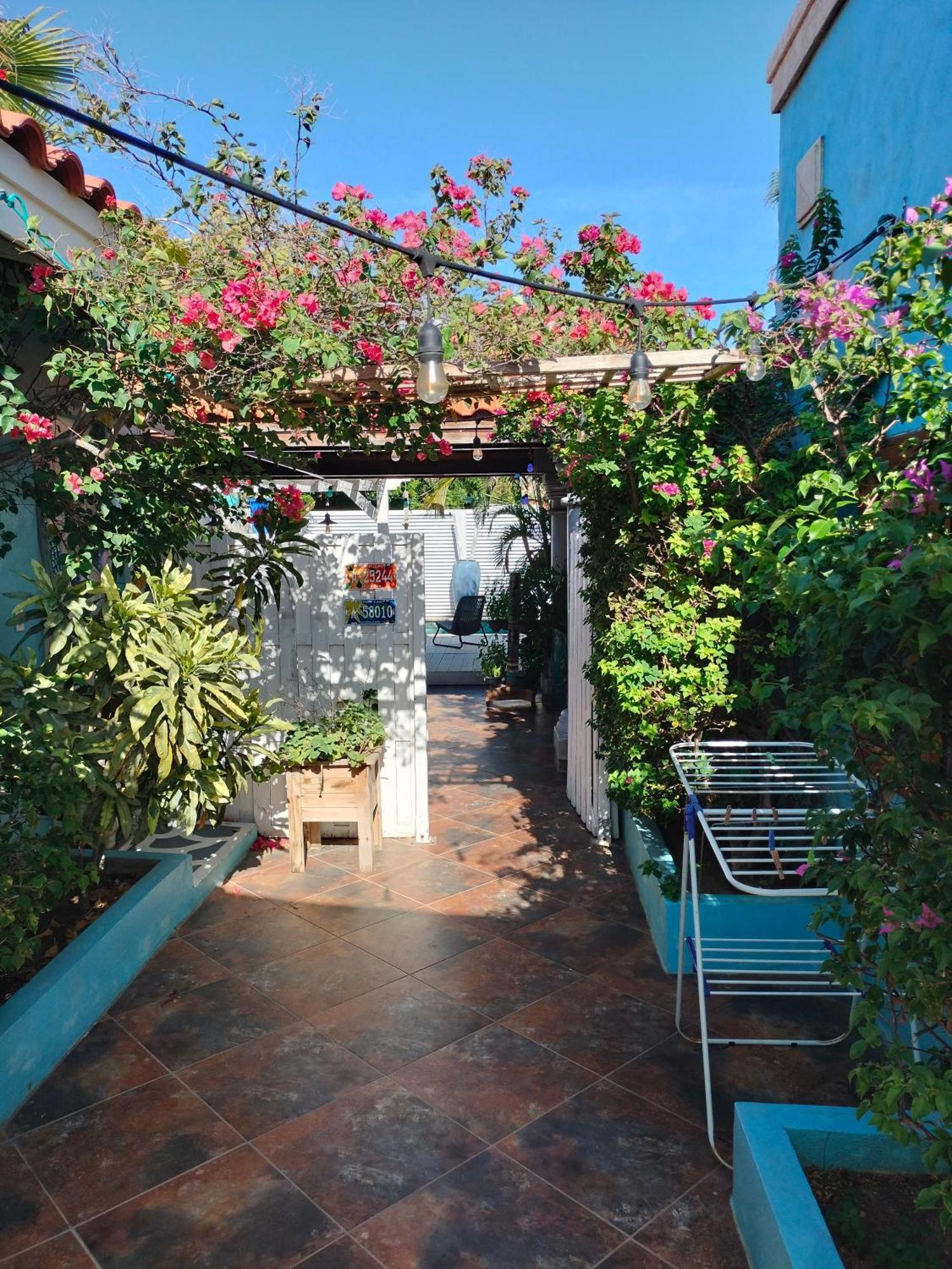 Sandcastle Guest house 2*