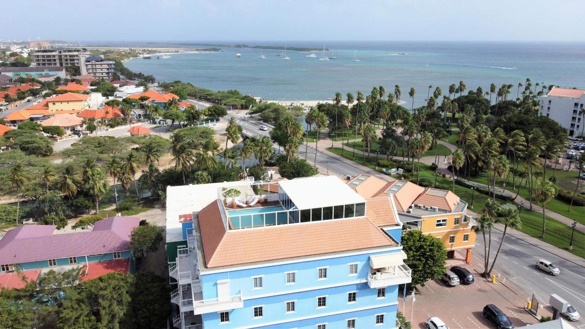 Bocobay Penthouse 4br 4ba With Rooftop Pool * Oranjestad