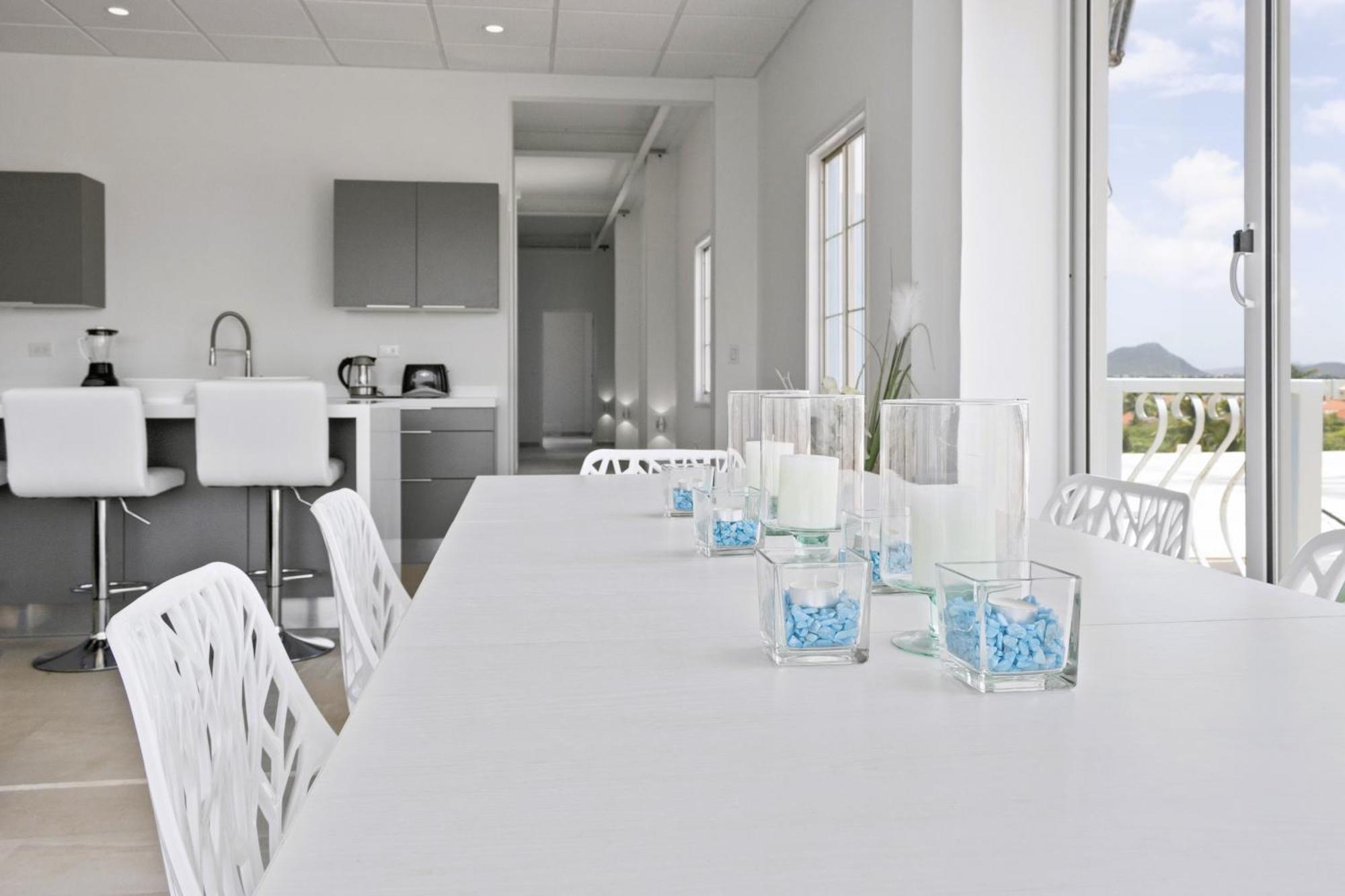 Bocobay Penthouse 4br 4ba With Rooftop Pool * Oranjestad