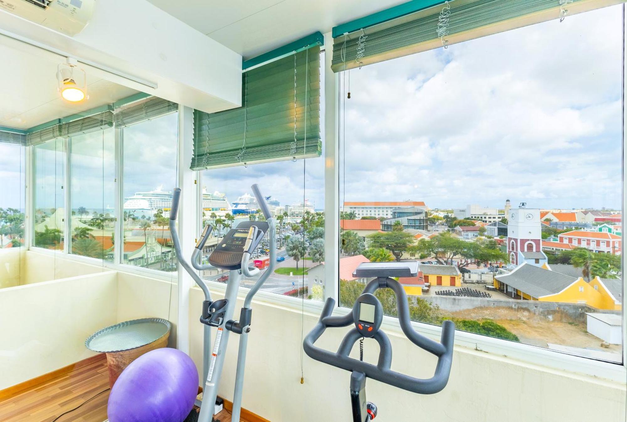 Apartment Bocobay Penthouse 4br 4ba With Rooftop Pool *