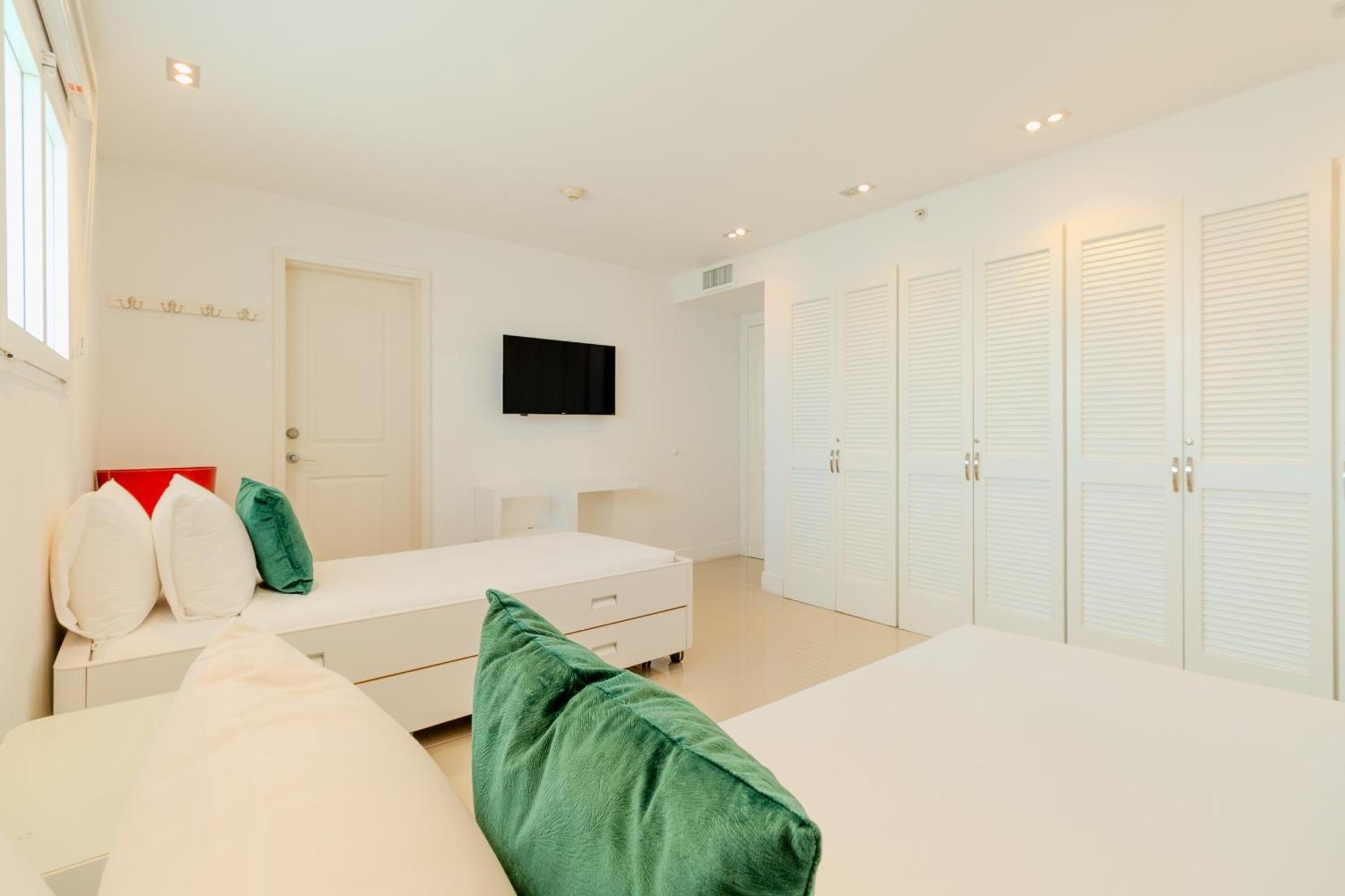 Oceania Residences * Palm Beach