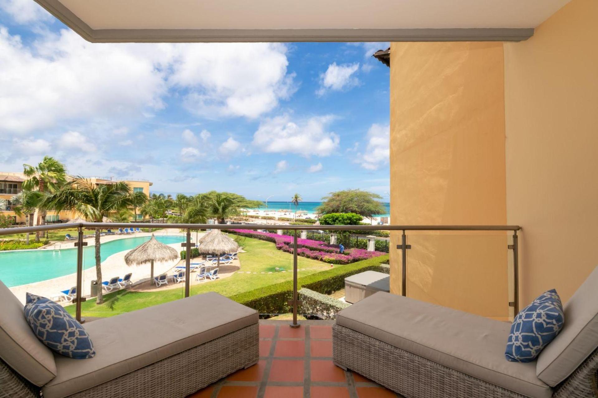Holiday home Beachfront - Royal Aquamarine 3br - Bc252