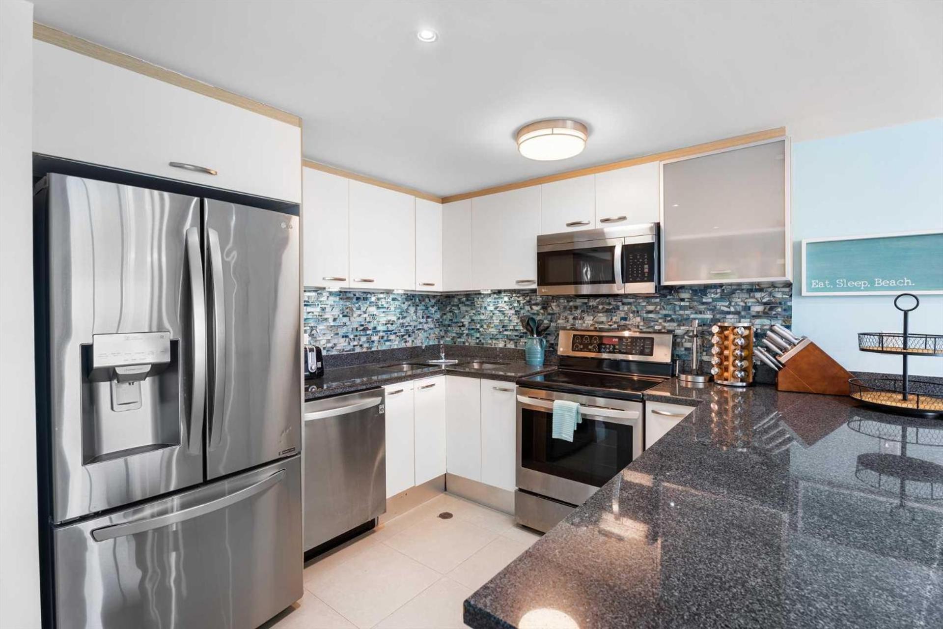 Beachfront - Paradise View 2br - A346 Palm Beach