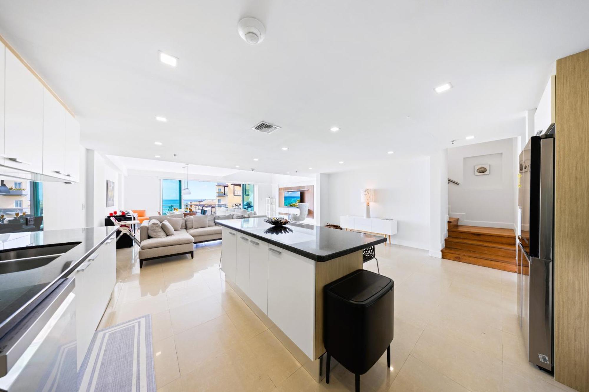 Apartment Oceania Residences Palm Beach