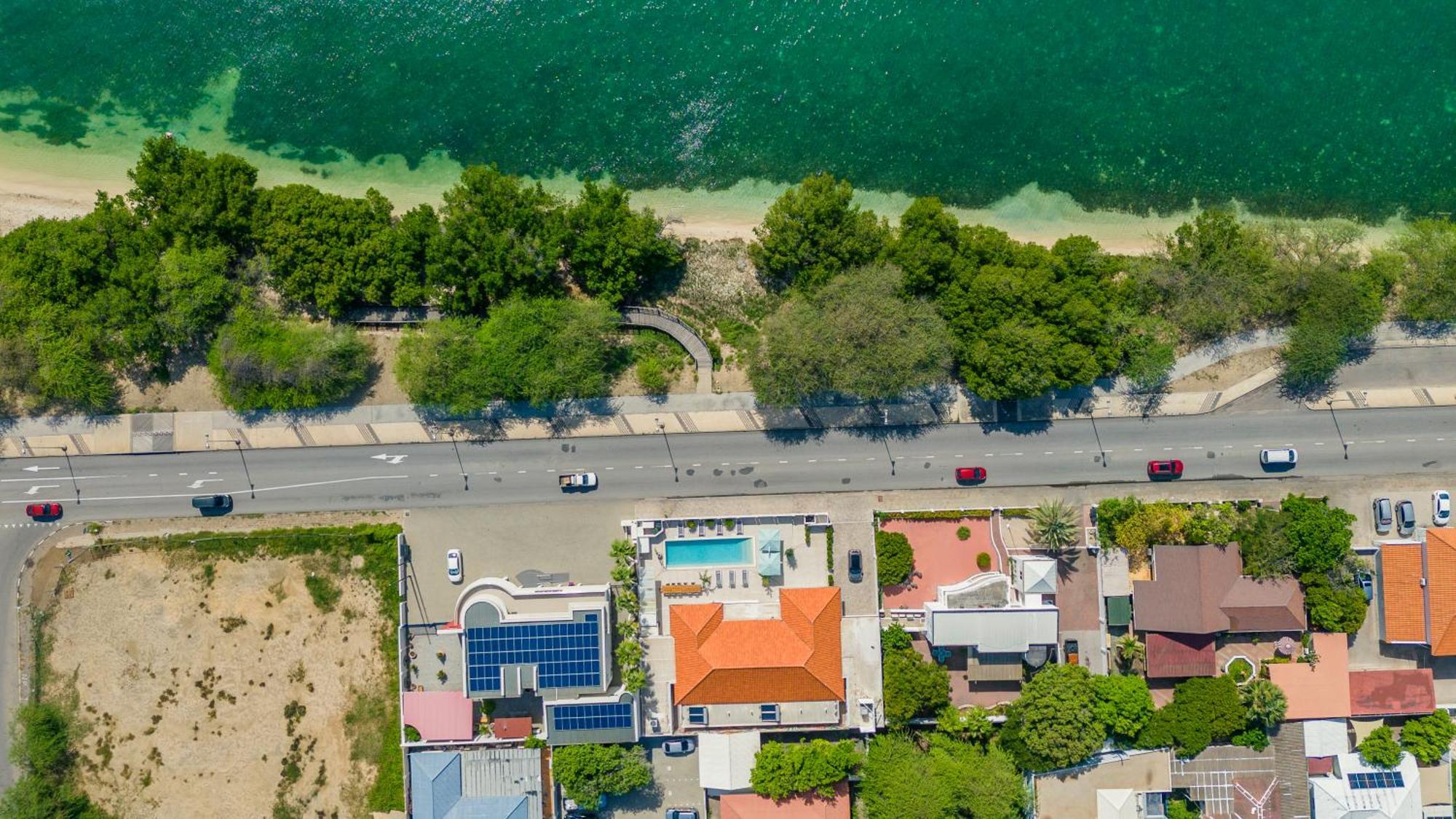 Lux 10br 10ba Pool Front Playa By Bocobay Villa