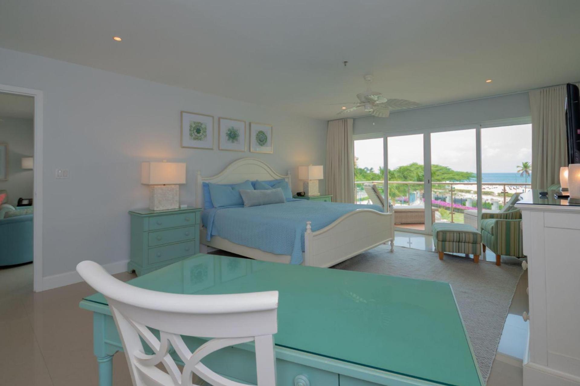 Beachfront - Royal Aquamarine 3br - Bc252 Holiday home