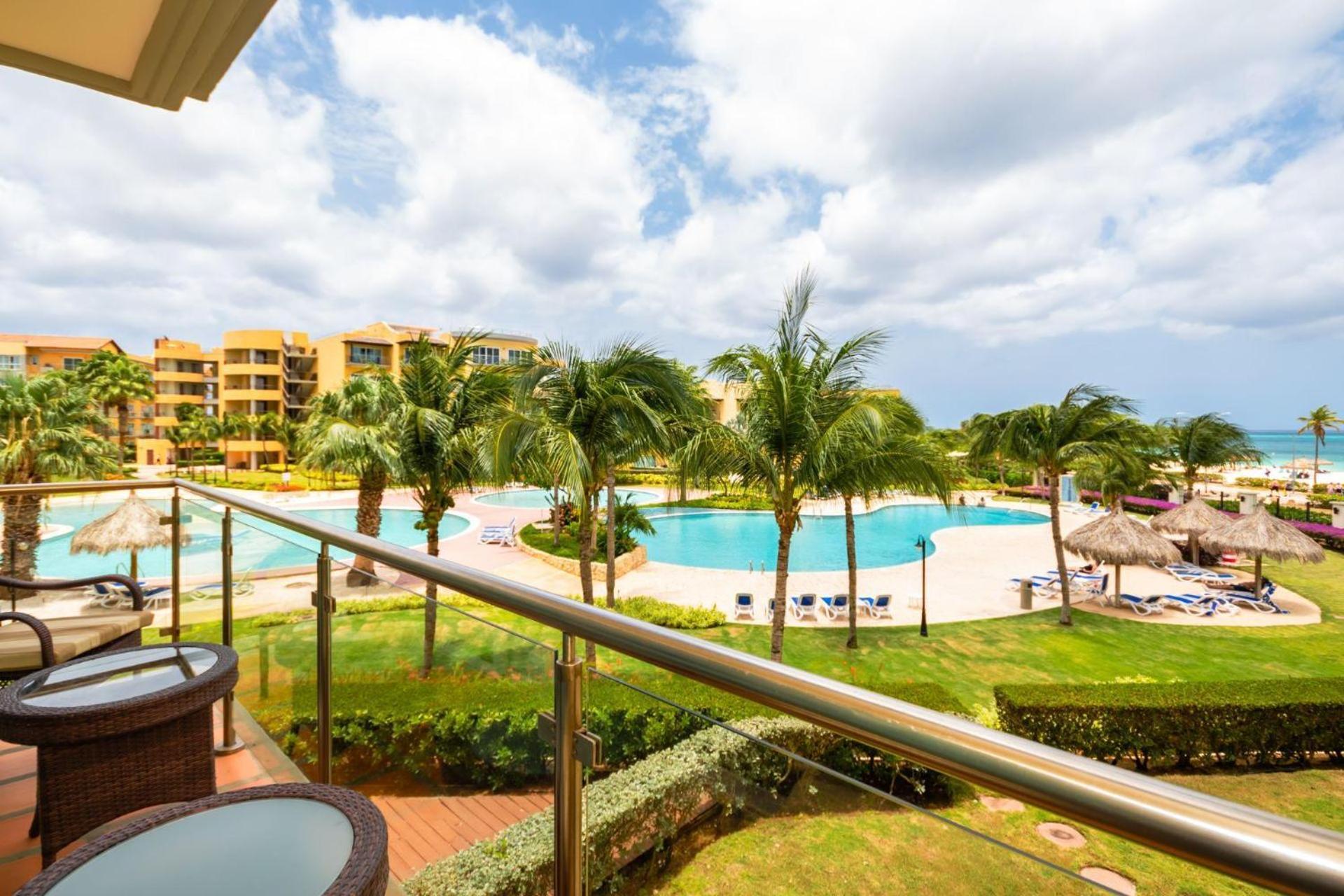 Holiday home Beachfront - Royal Aquamarine 3br - Bc252