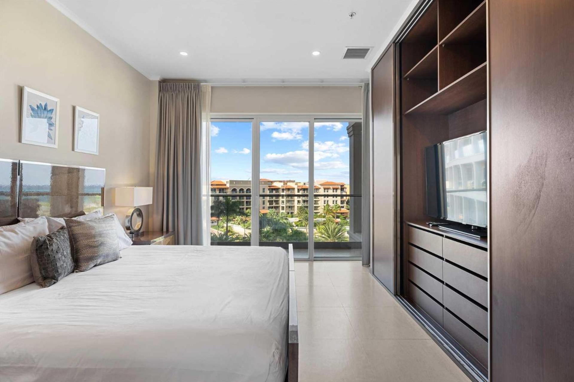 Holiday home View - Ocean Jewel 2br - Lv507 Palm Beach