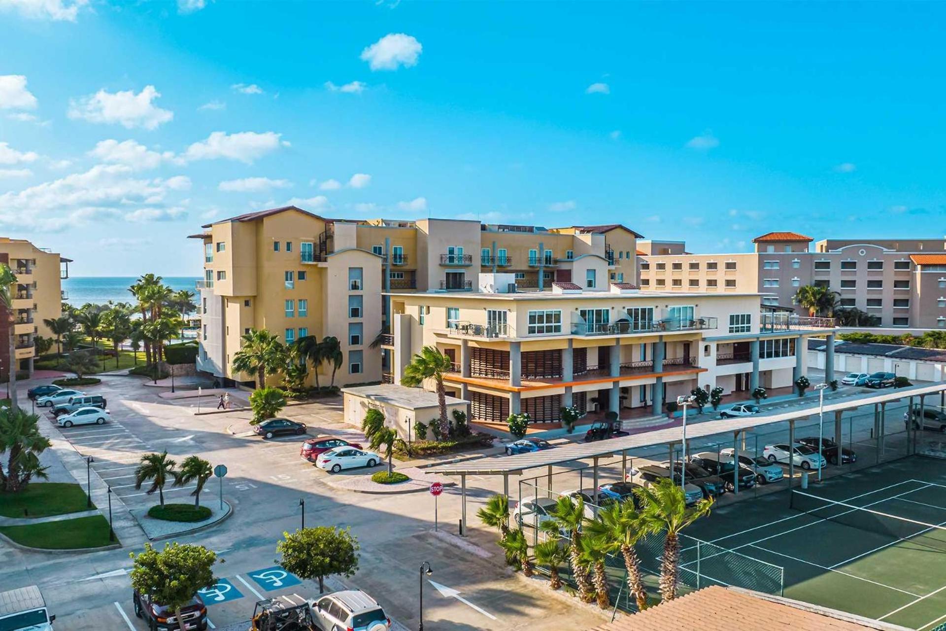 Holiday home Beachfront-adults Only-majestic View 3brcondo-e221