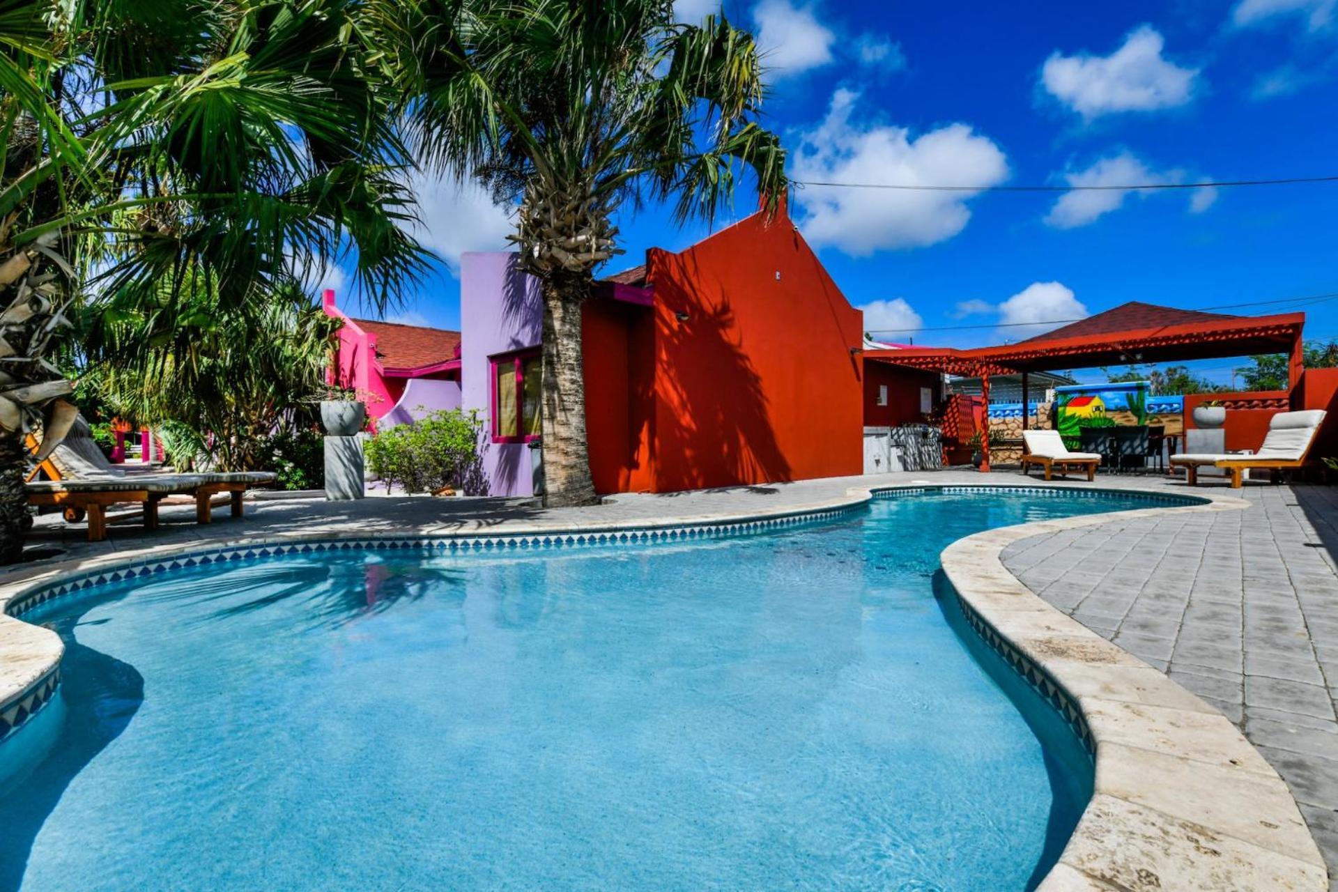 Cadushi * Oranjestad
