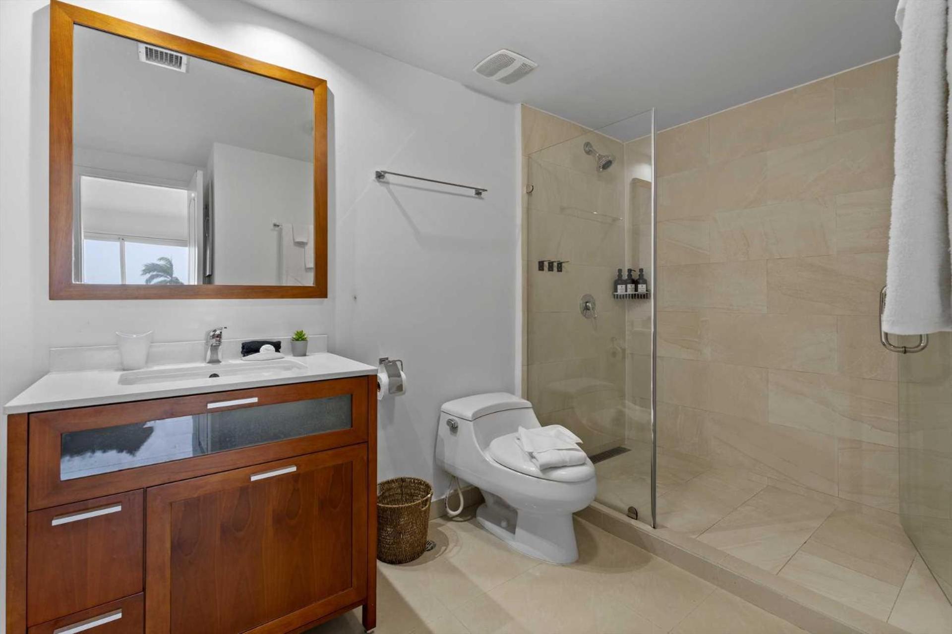 Beachfront - Brisas Del Mar 2br - E324 Holiday home *