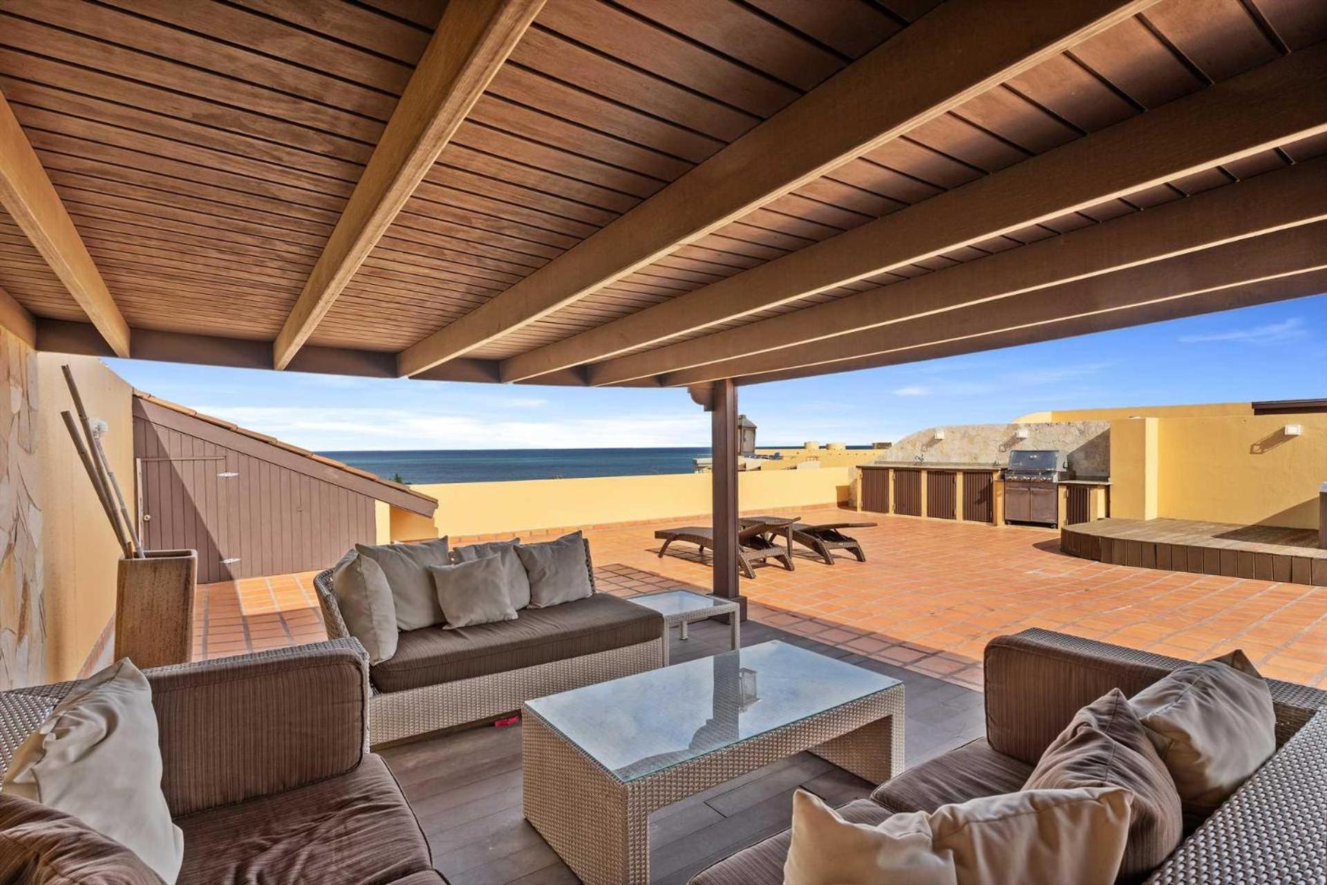 Beachfront - Amber Penthouse 2br - P512 Holiday home