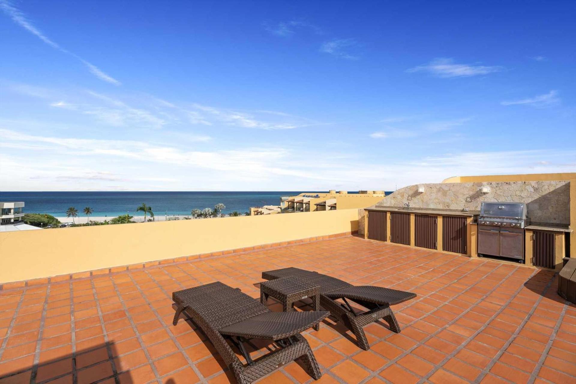 Beachfront - Amber Penthouse 2br - P512 *