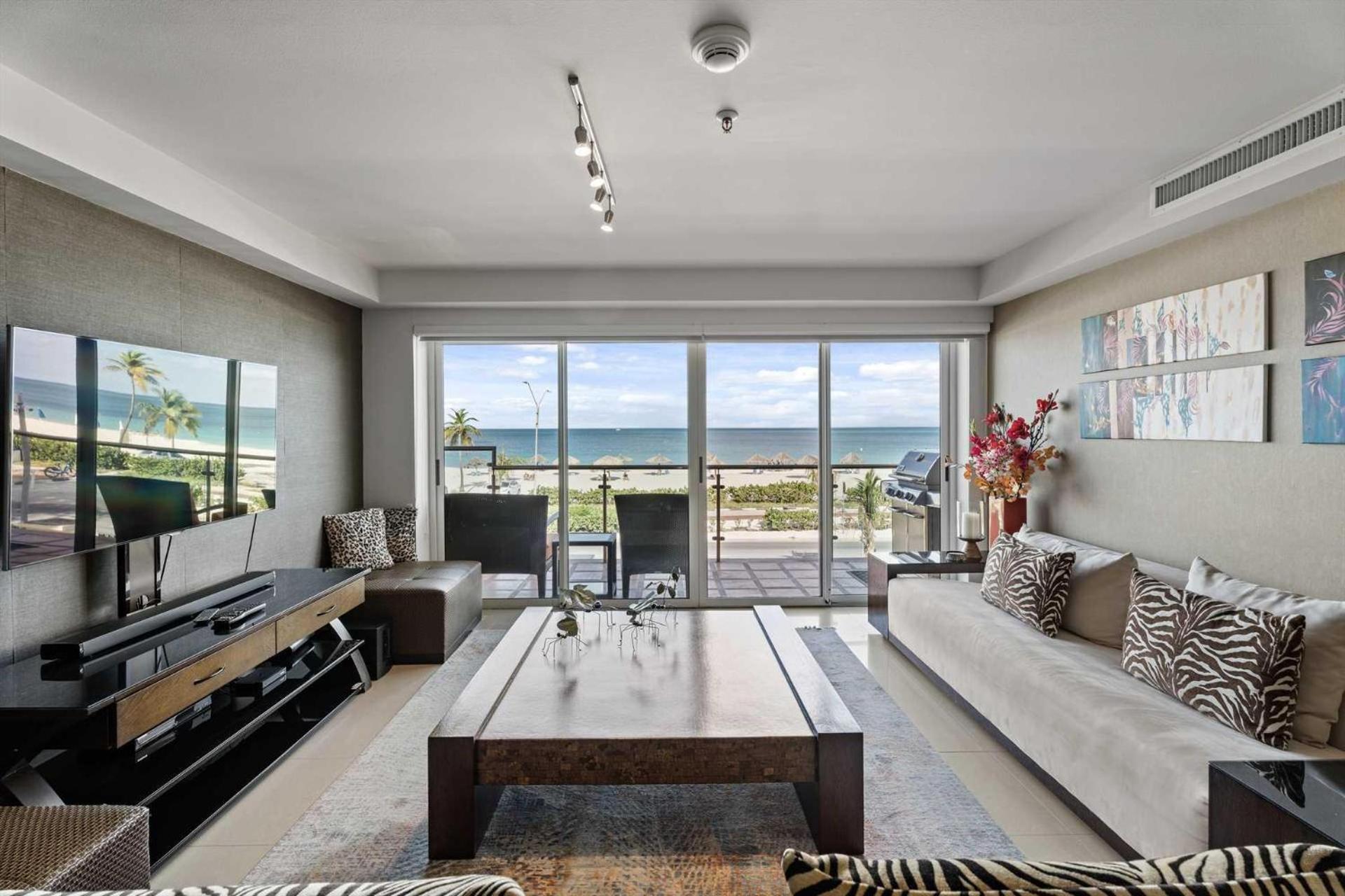 Beachfront-adults Only-majestic View 3brcondo-e221 *