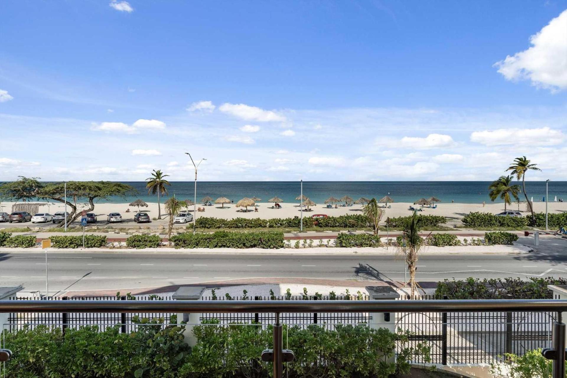 Beachfront-adults Only-majestic View 3brcondo-e221 Holiday home