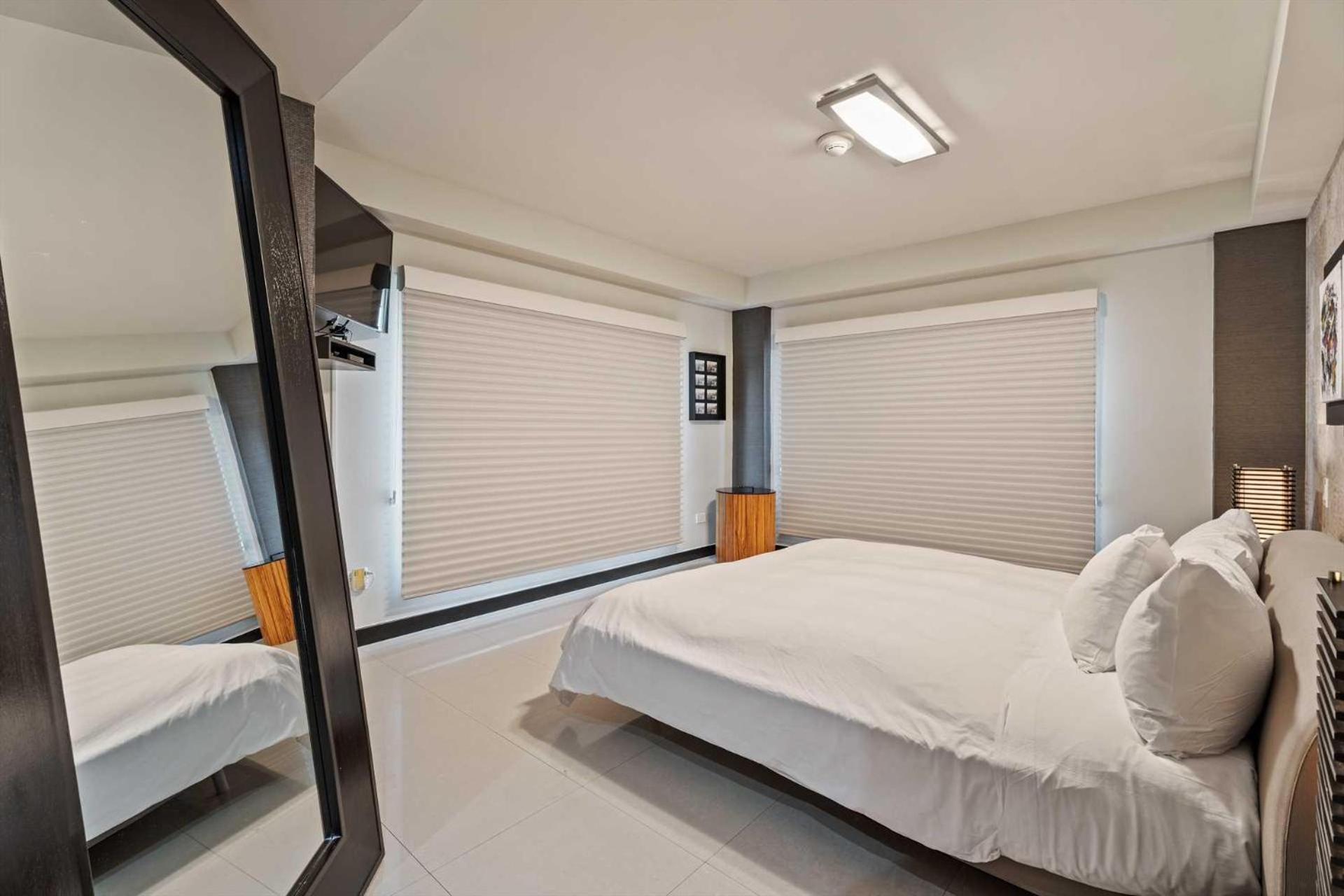 Holiday home Beachfront-adults Only-majestic View 3brcondo-e221 *