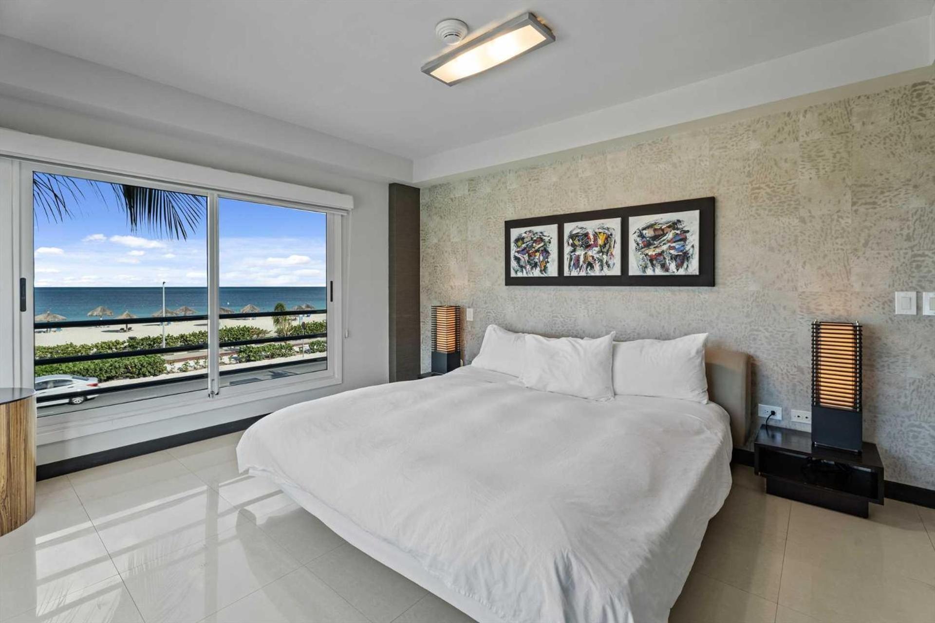 Beachfront-adults Only-majestic View 3brcondo-e221 * Palm Beach