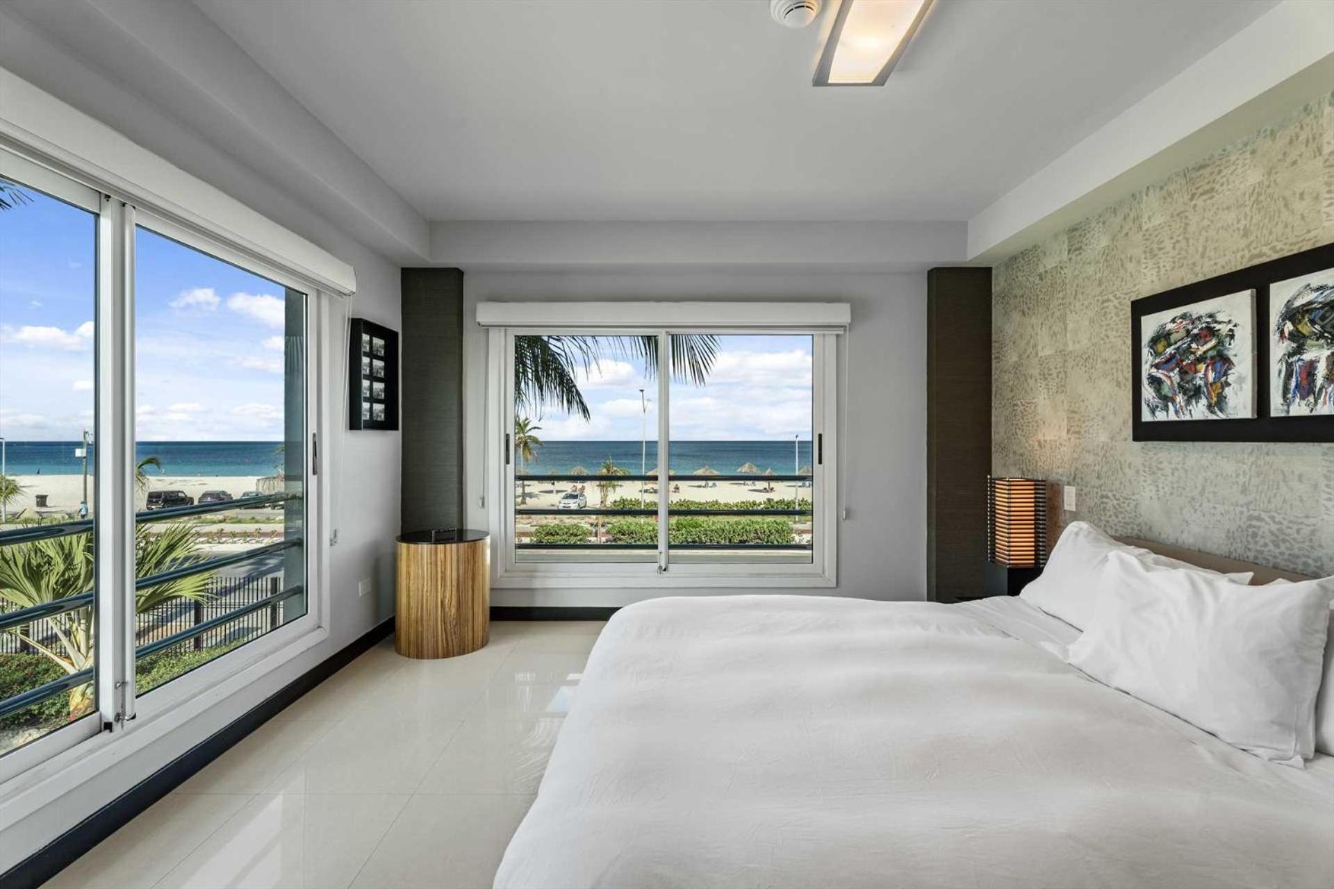 Beachfront-adults Only-majestic View 3brcondo-e221