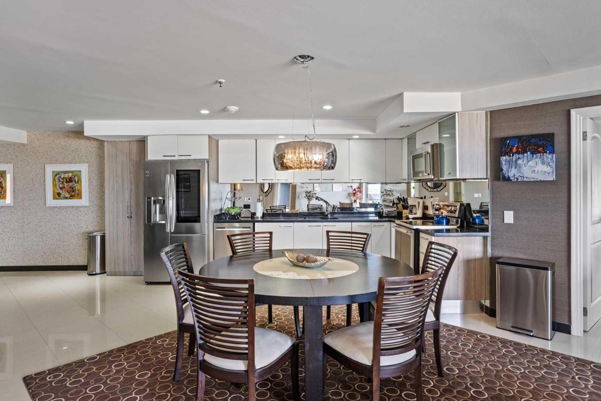 Holiday home Beachfront-adults Only-majestic View 3brcondo-e221