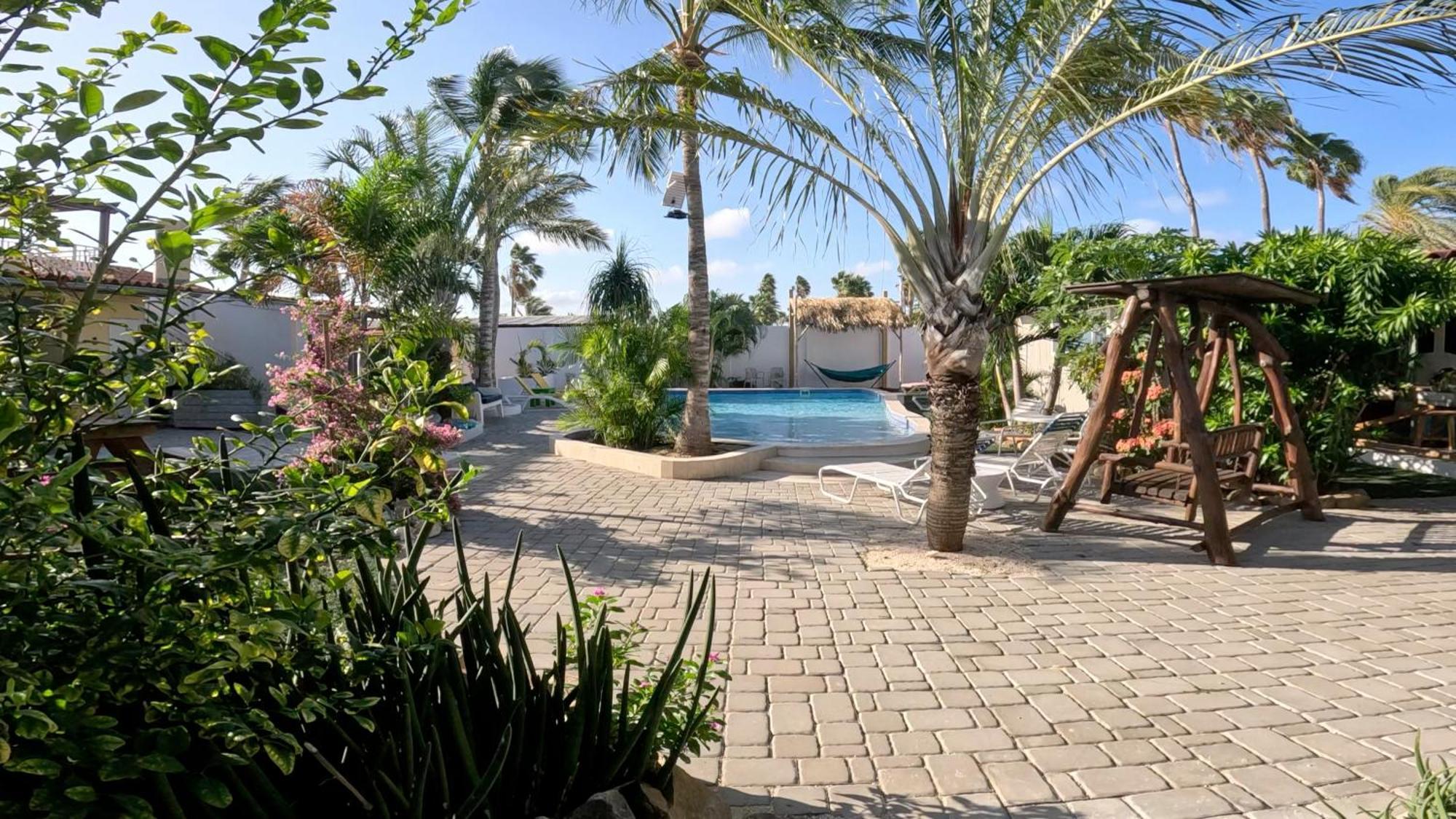 Apartment Casalina Garden 2 Blocks To Palm & Kitesurfing School