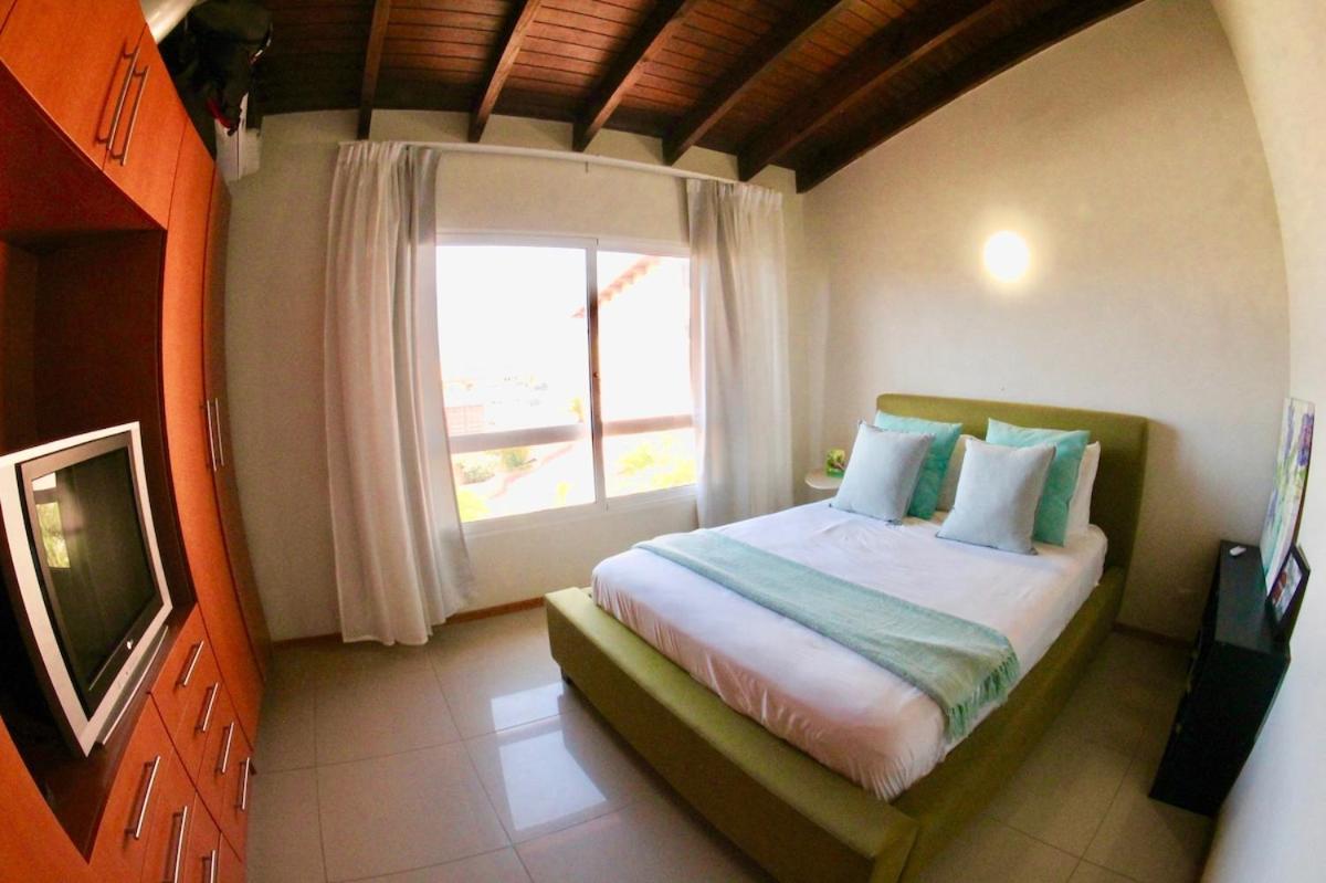 Eagle Luxury House, Walking Distance To The * Palm Beach
