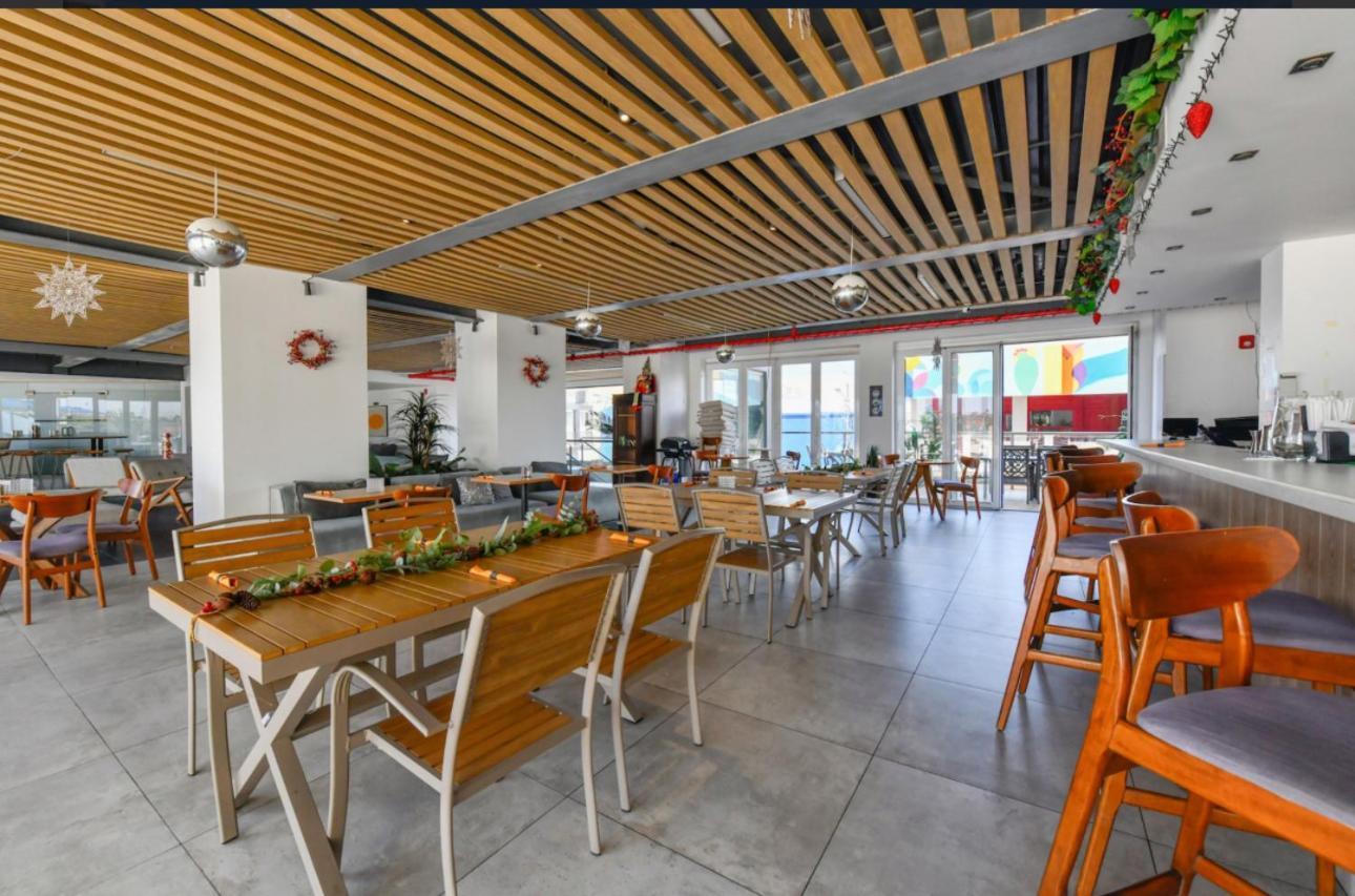 Aparthotel Harbour House