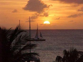 Playa Linda Resort