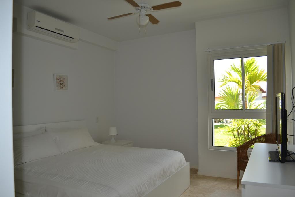 Isla Bonita Residences Apartment *
