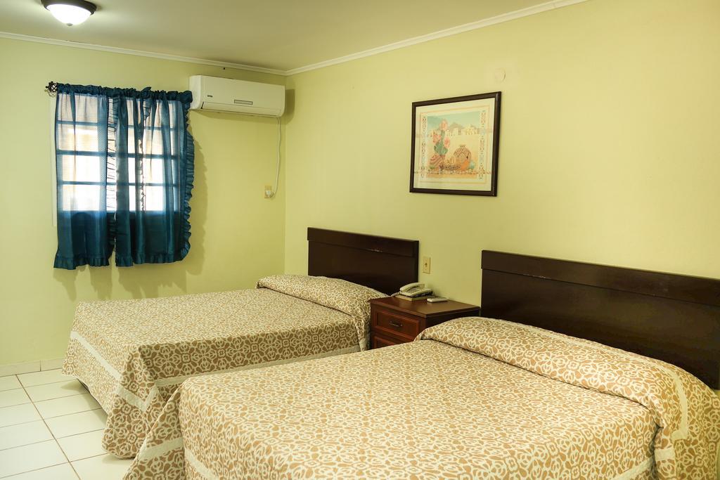 Hotel Coconut 3*