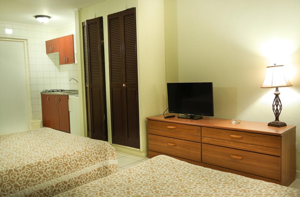 Coconut Hotel