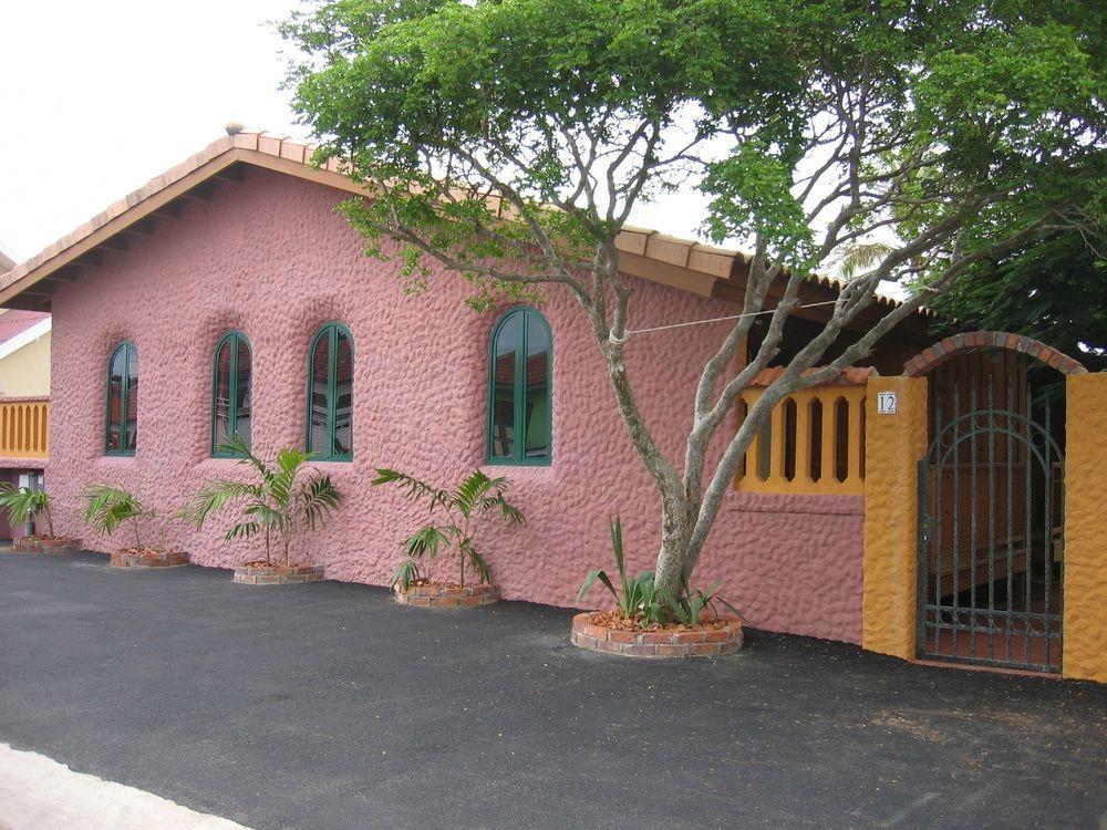 Flamboyant Garden Aparthotel 4*