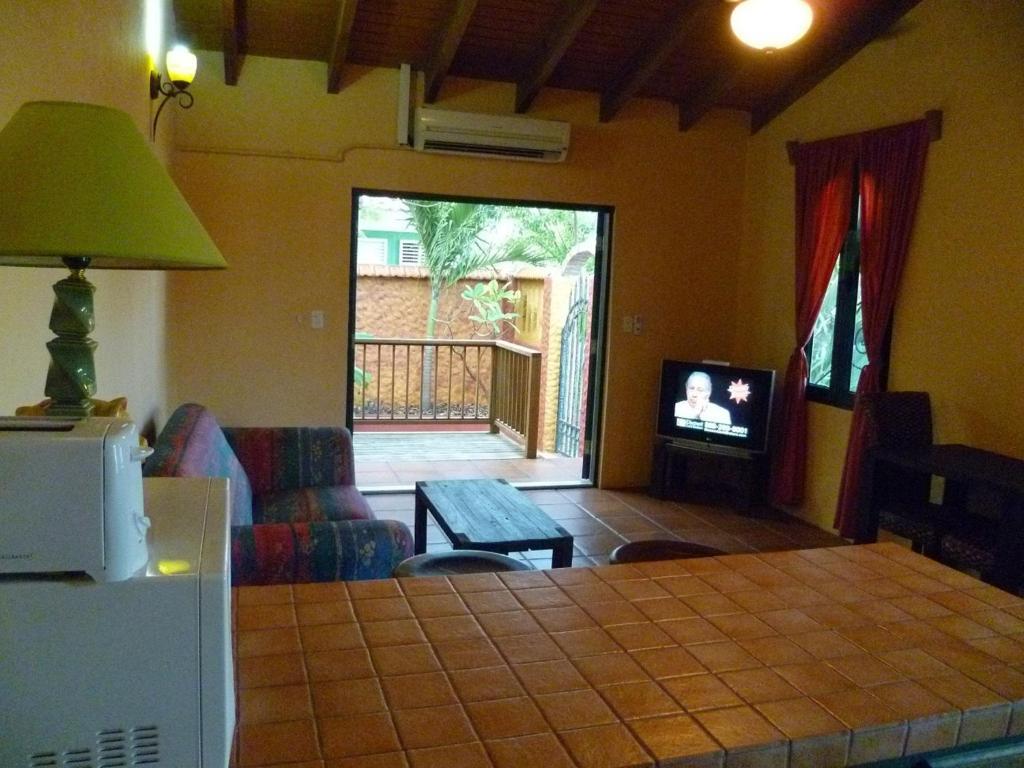 Flamboyant Garden 4* Oranjestad