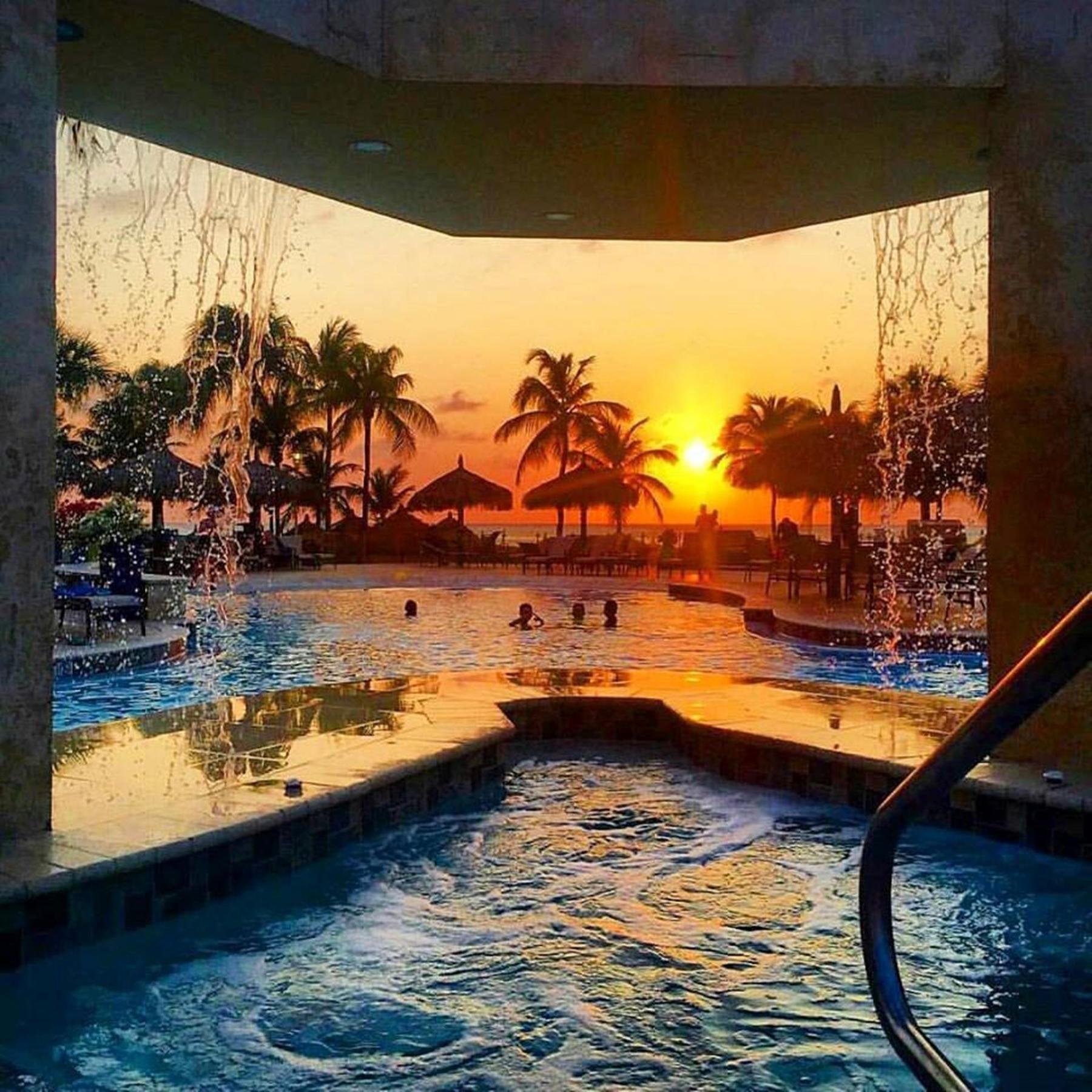 Resort Playa Linda Palm Beach
