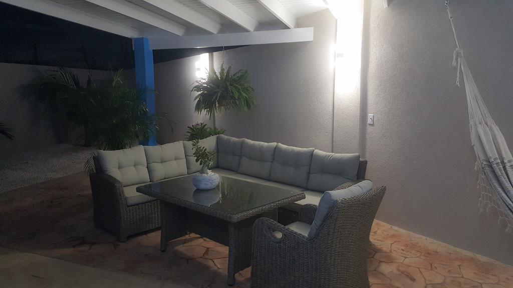 Villa Blue Cunucu With Pool