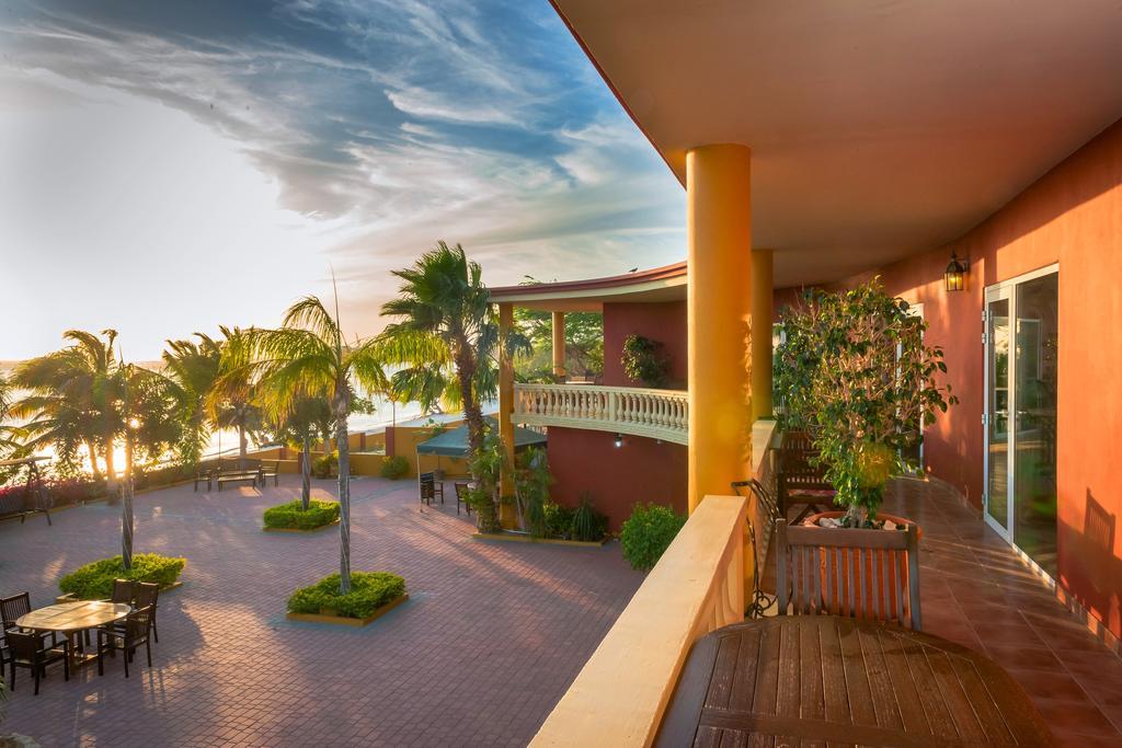 Hotel Aruba Surfside Marina 2*