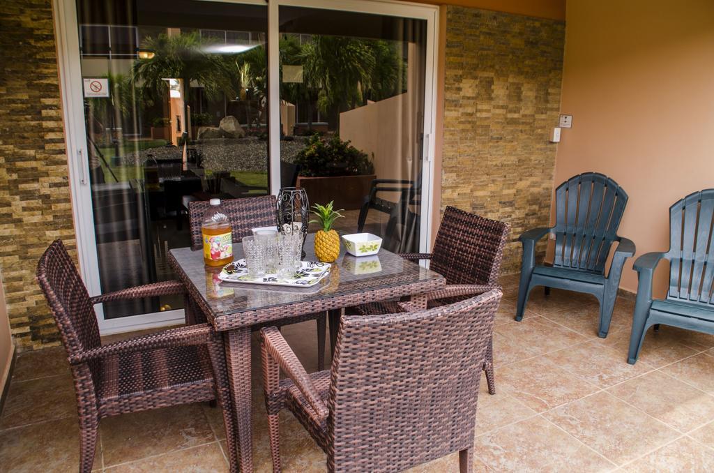 Family-flexication-friendly Villa, Few Steps From Eagle * Palm Beach
