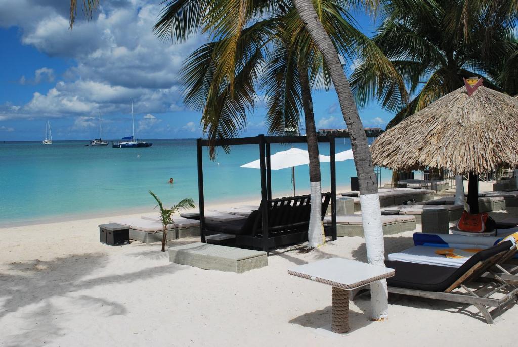 Talk Of The Town & Club By Gh 3* Oranjestad