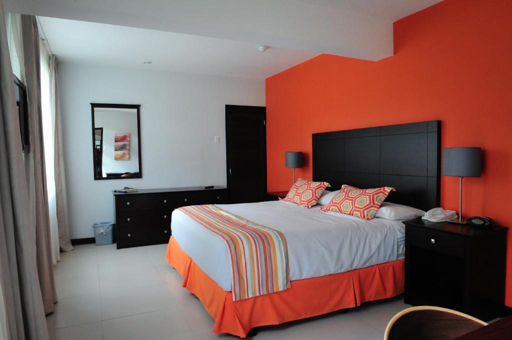 Talk Of The Town & Club By Gh 3* Oranjestad
