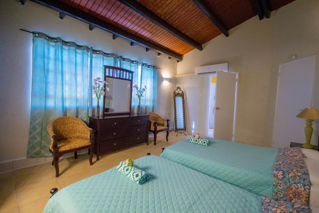 Marazul Villa Palm Beach